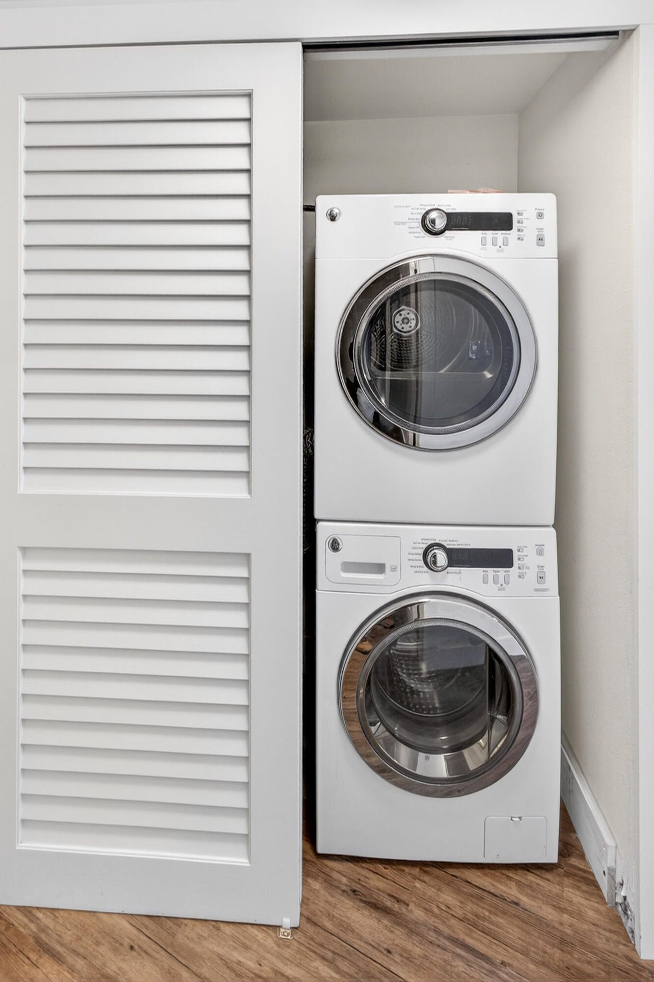 4024 Beachside One Dr 4024