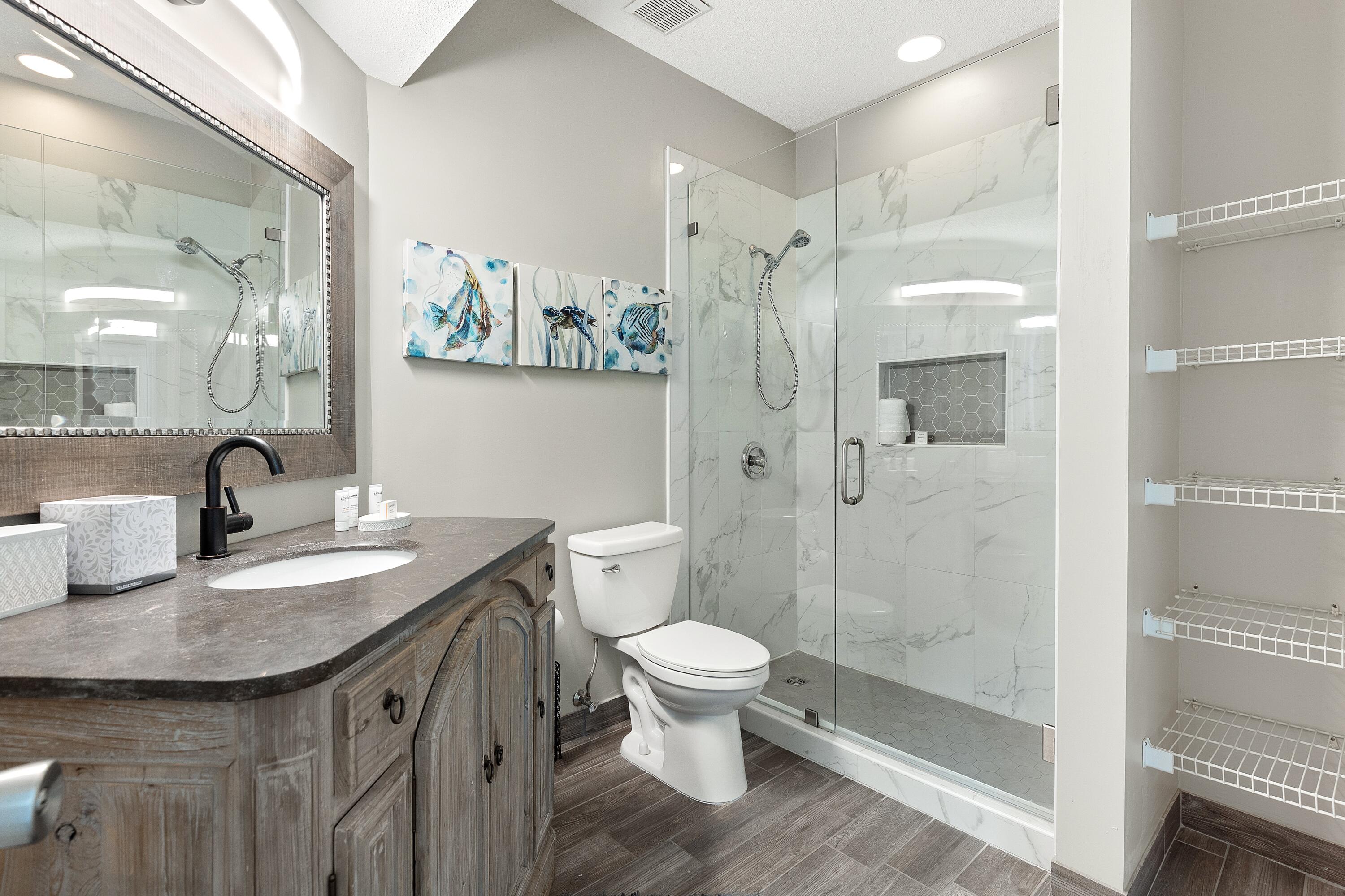 982 Northshore Drive