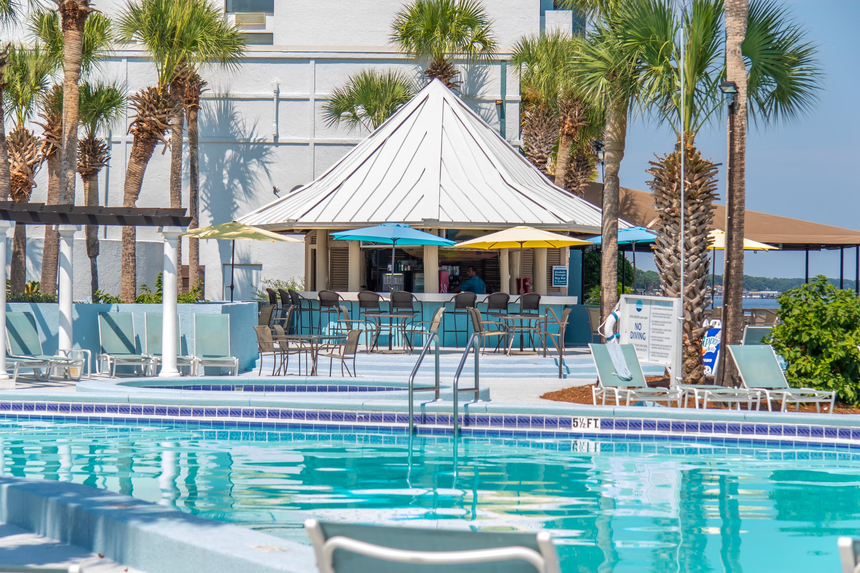 982 Northshore Drive