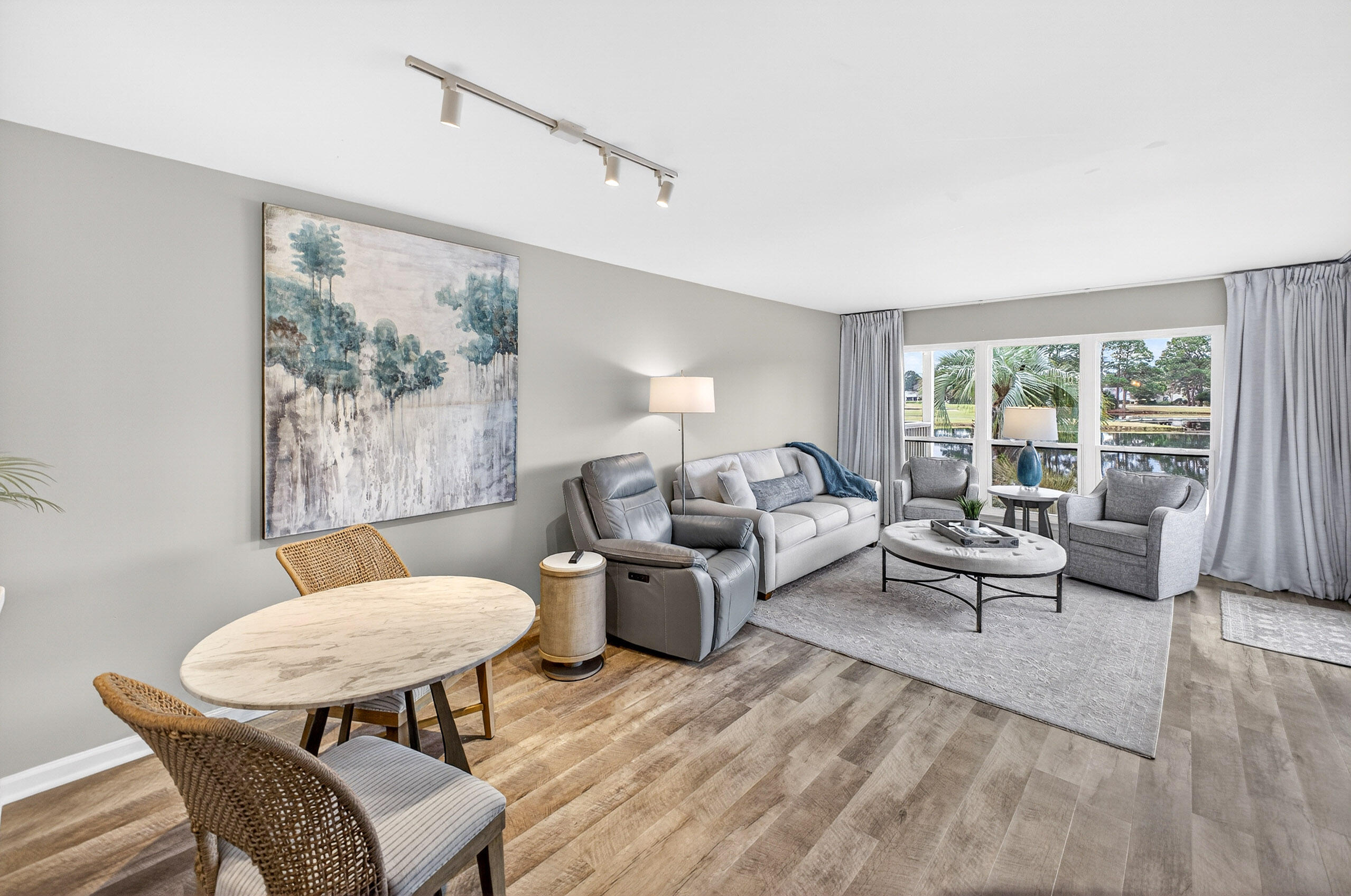 900 Harbour Point Lane 900