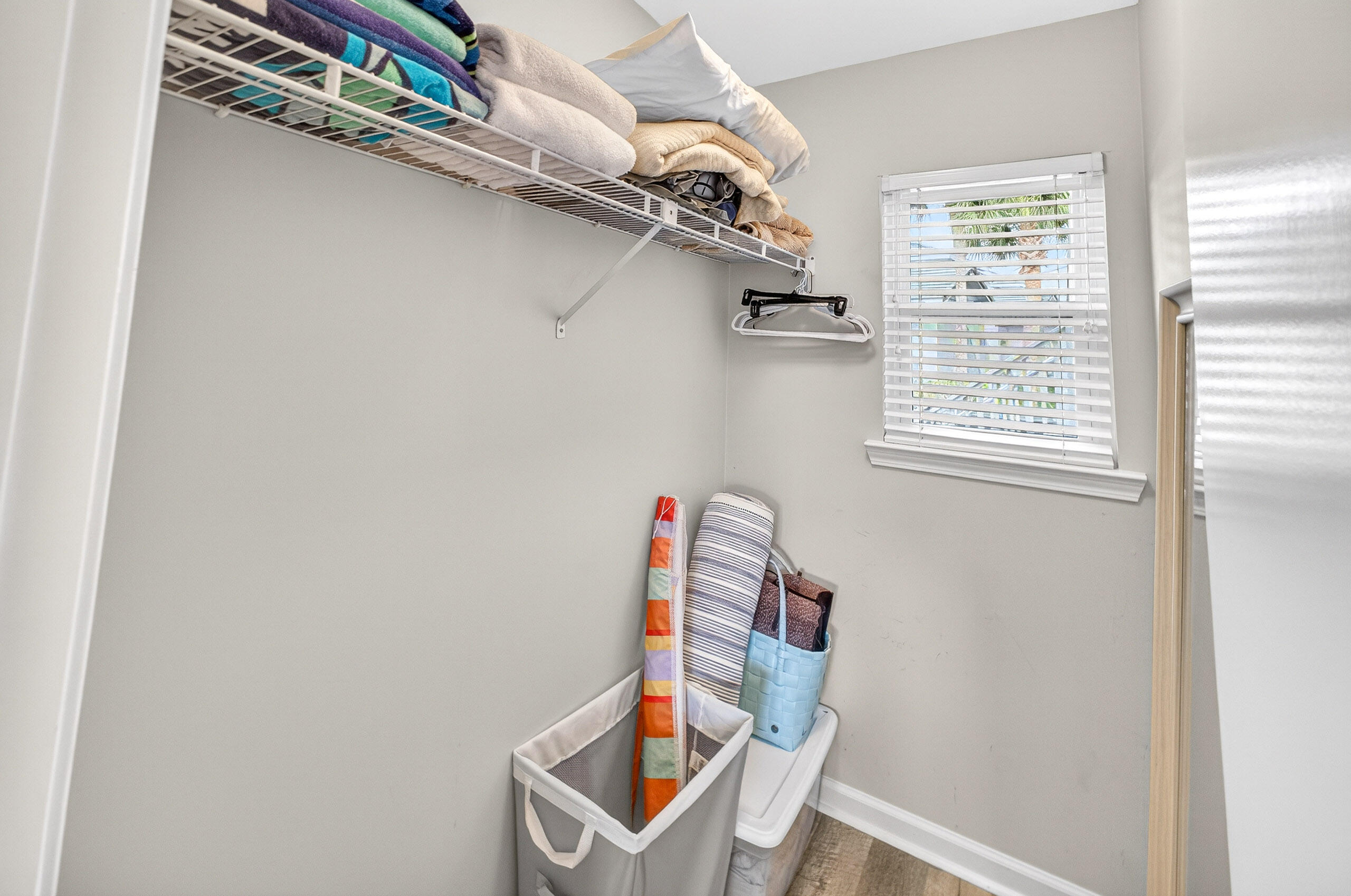 900 Harbour Point Lane 900