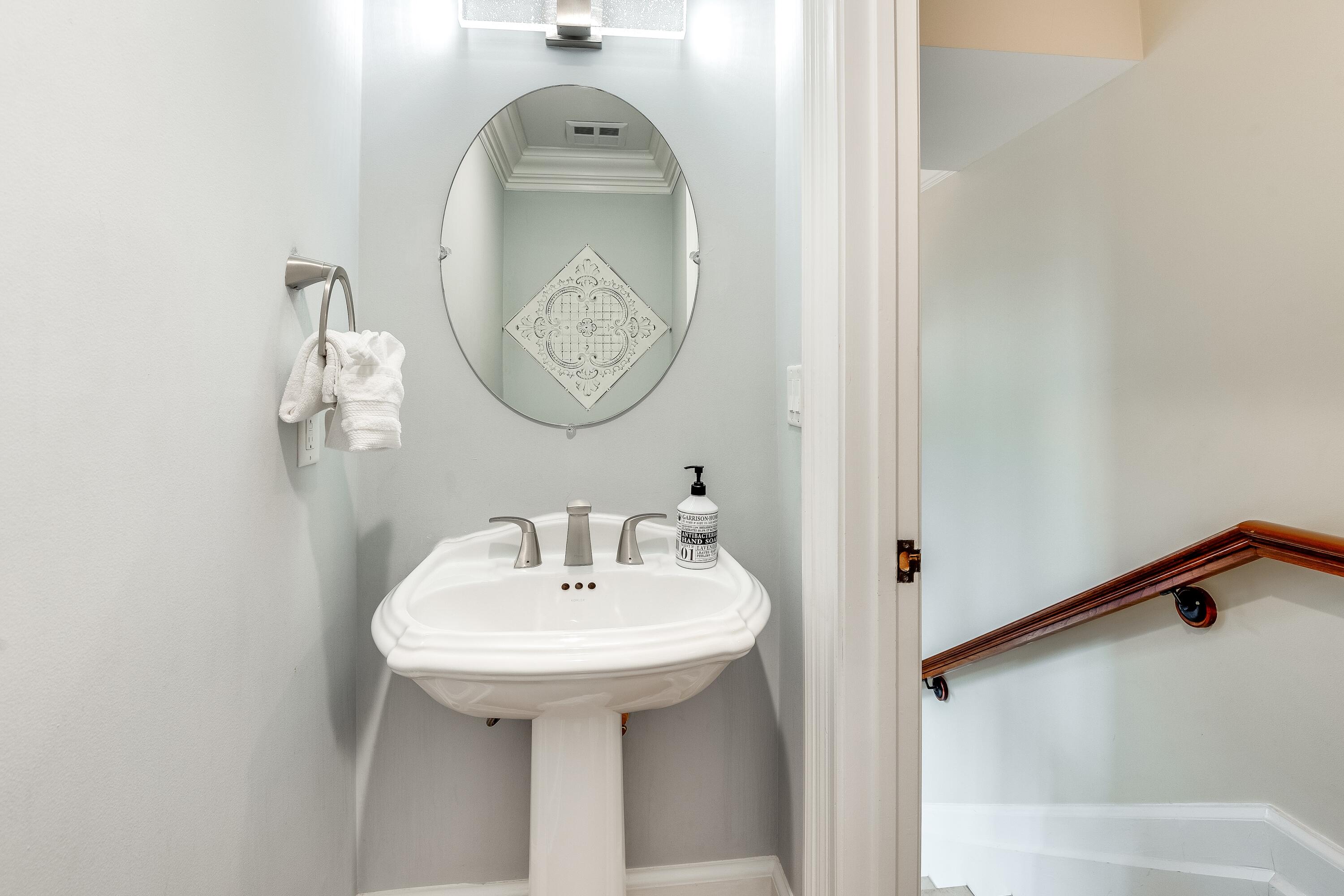 9201 Market Street Inn 169