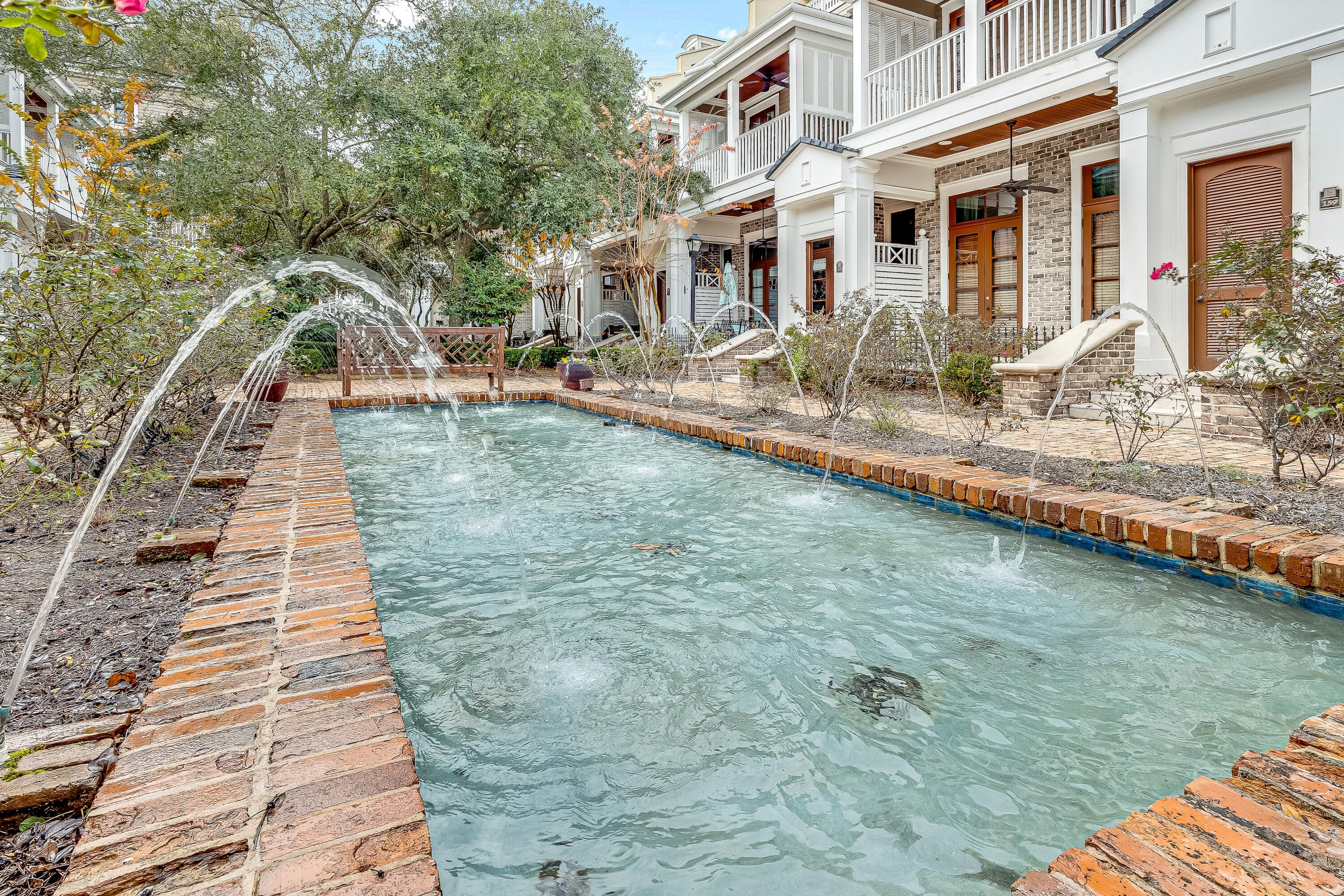 9201 Market Street Inn 169