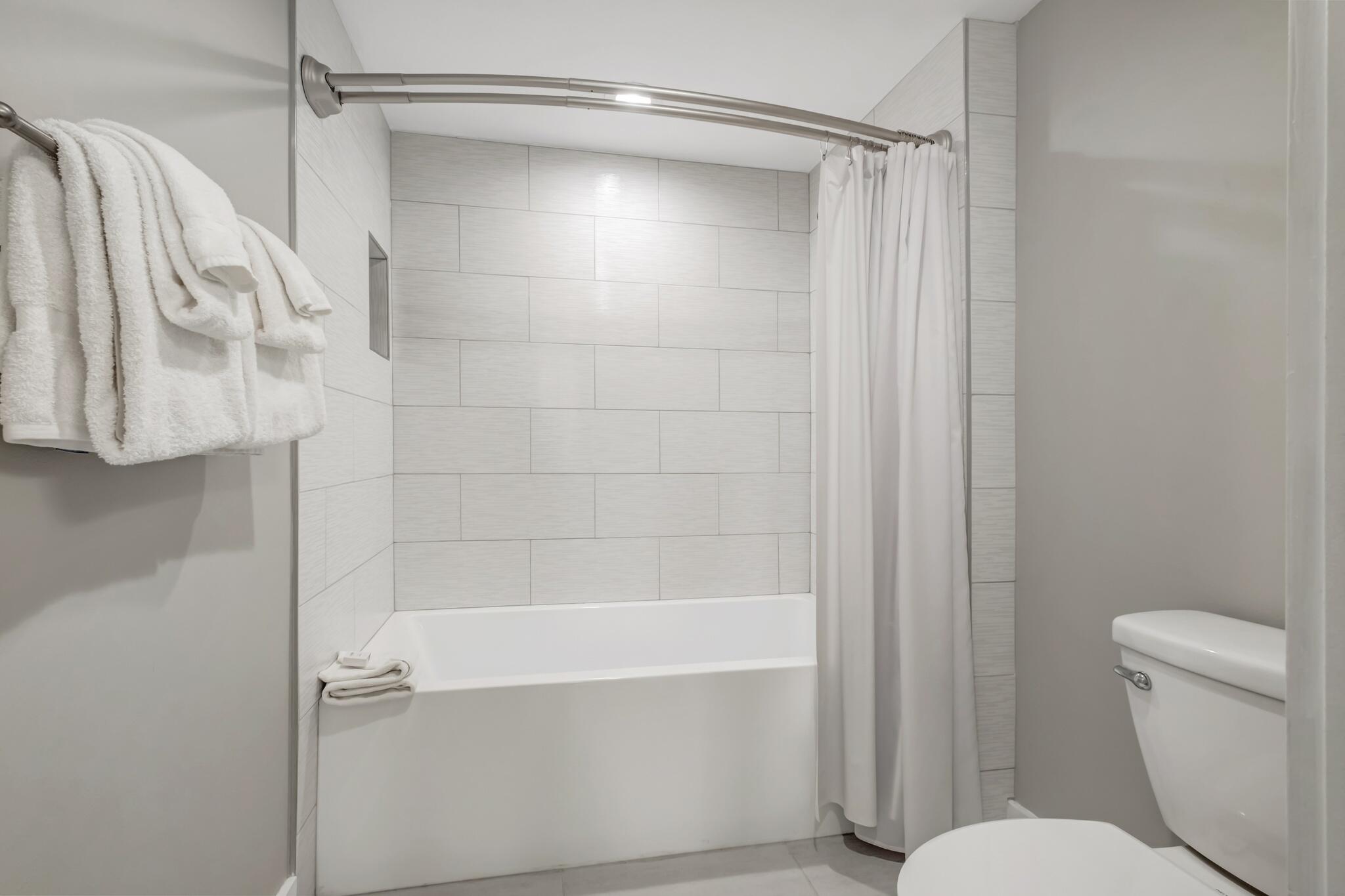 9100 Baytowne Wharf Blvd 558