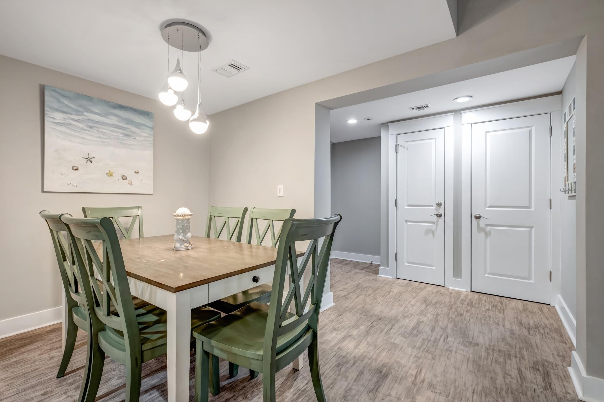 9100 Baytowne Wharf Blvd 558