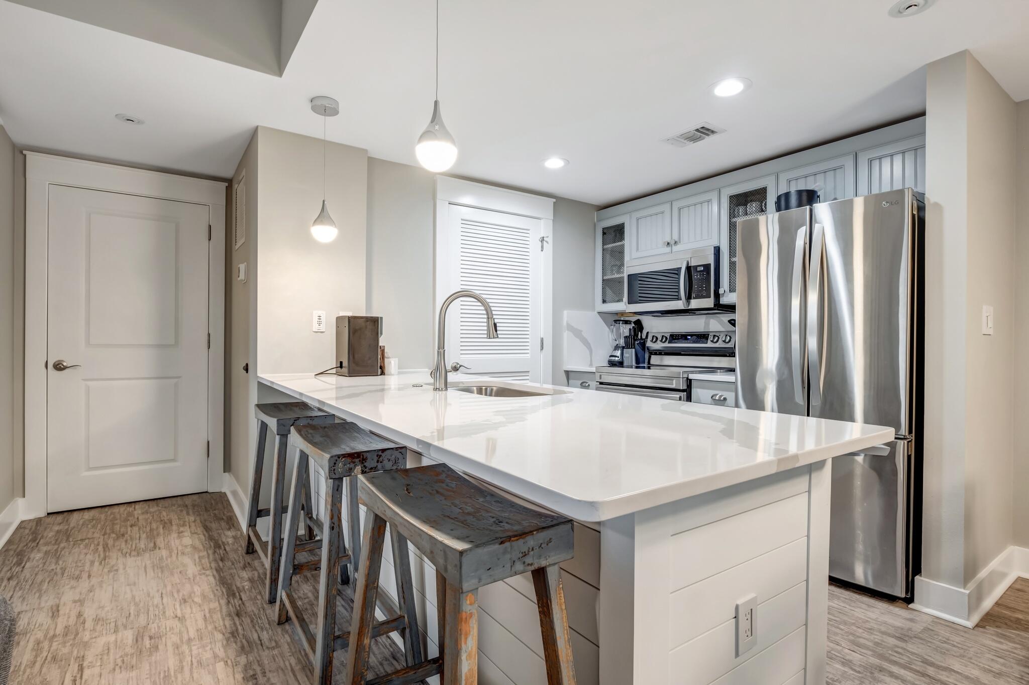 9100 Baytowne Wharf Blvd 558