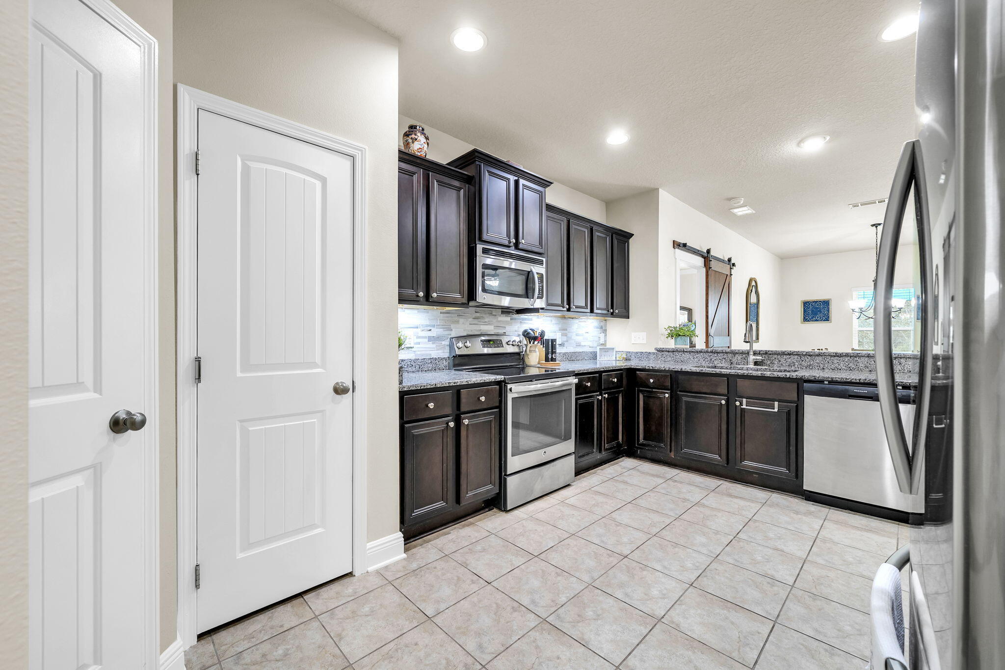 507 Fanny Ann Way