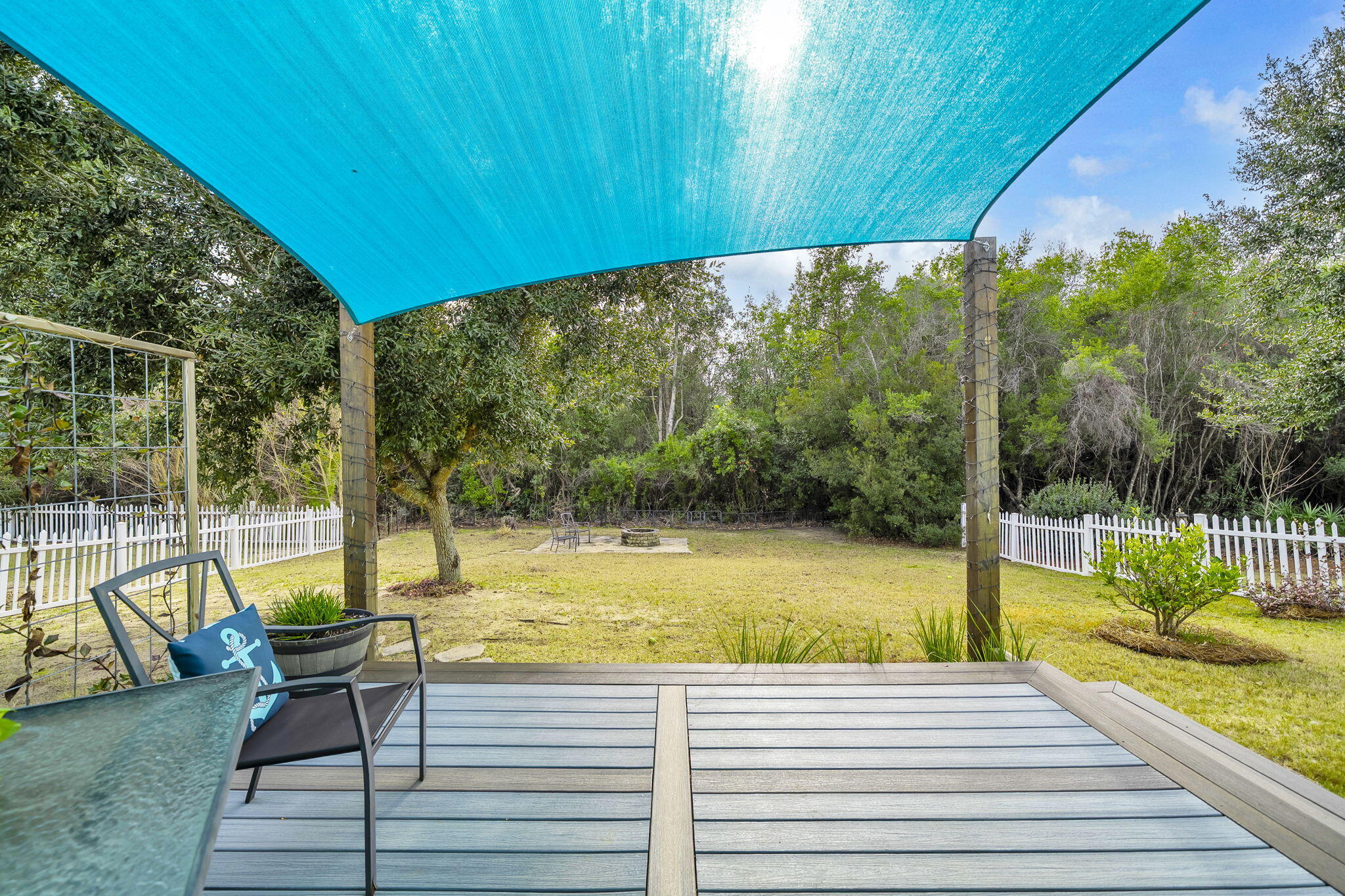 507 Fanny Ann Way