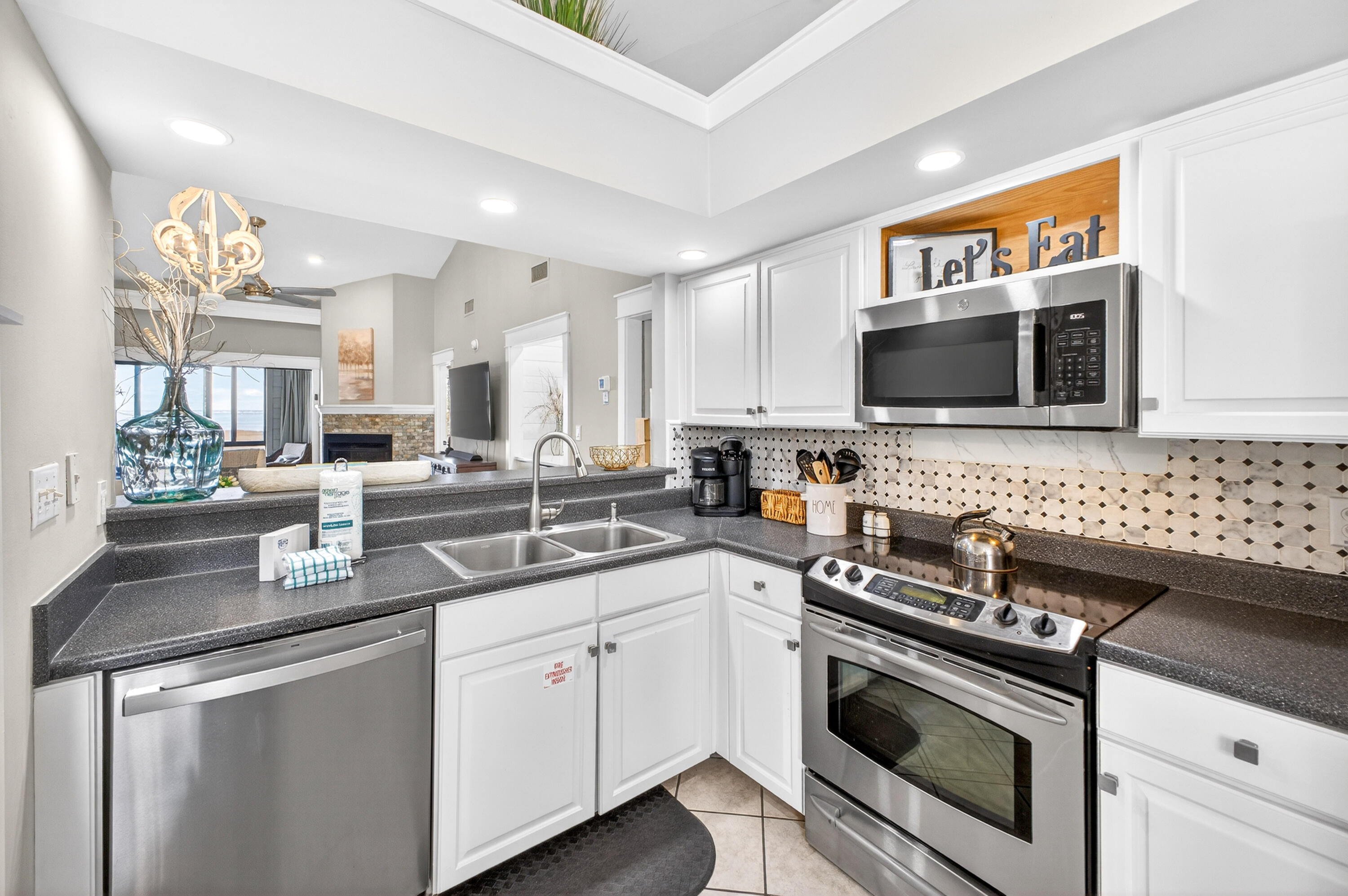 8985 Heron Walk Drive 8985