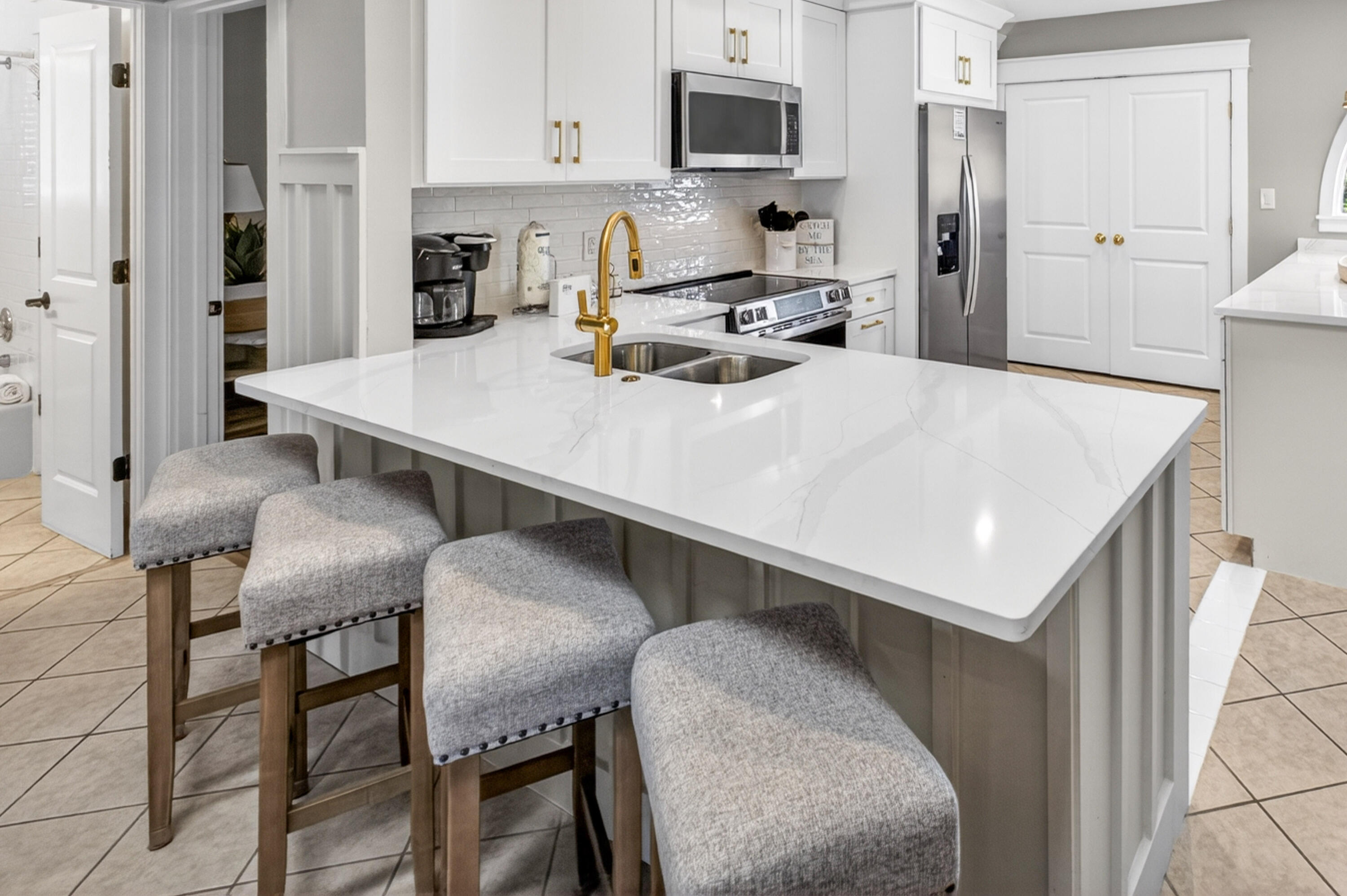 8985 Heron Walk Drive 8985