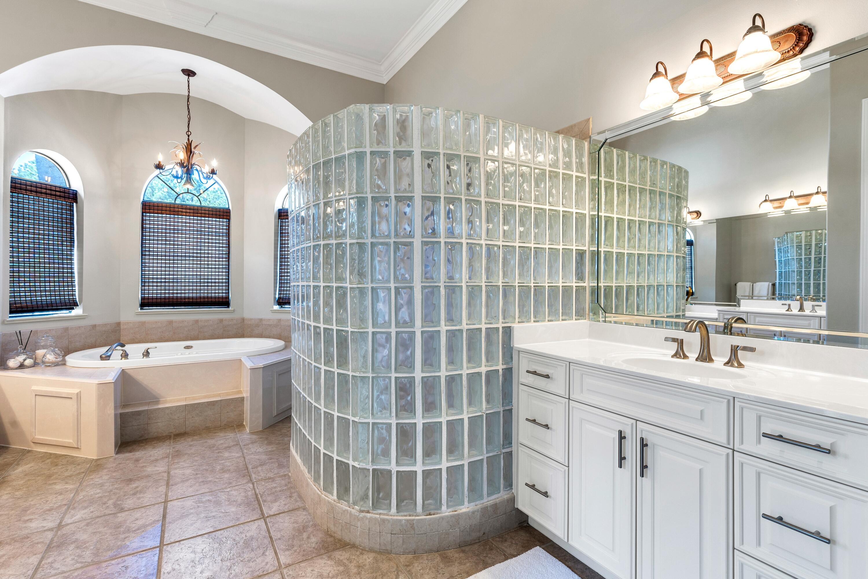 910 Emerald Bay Drive