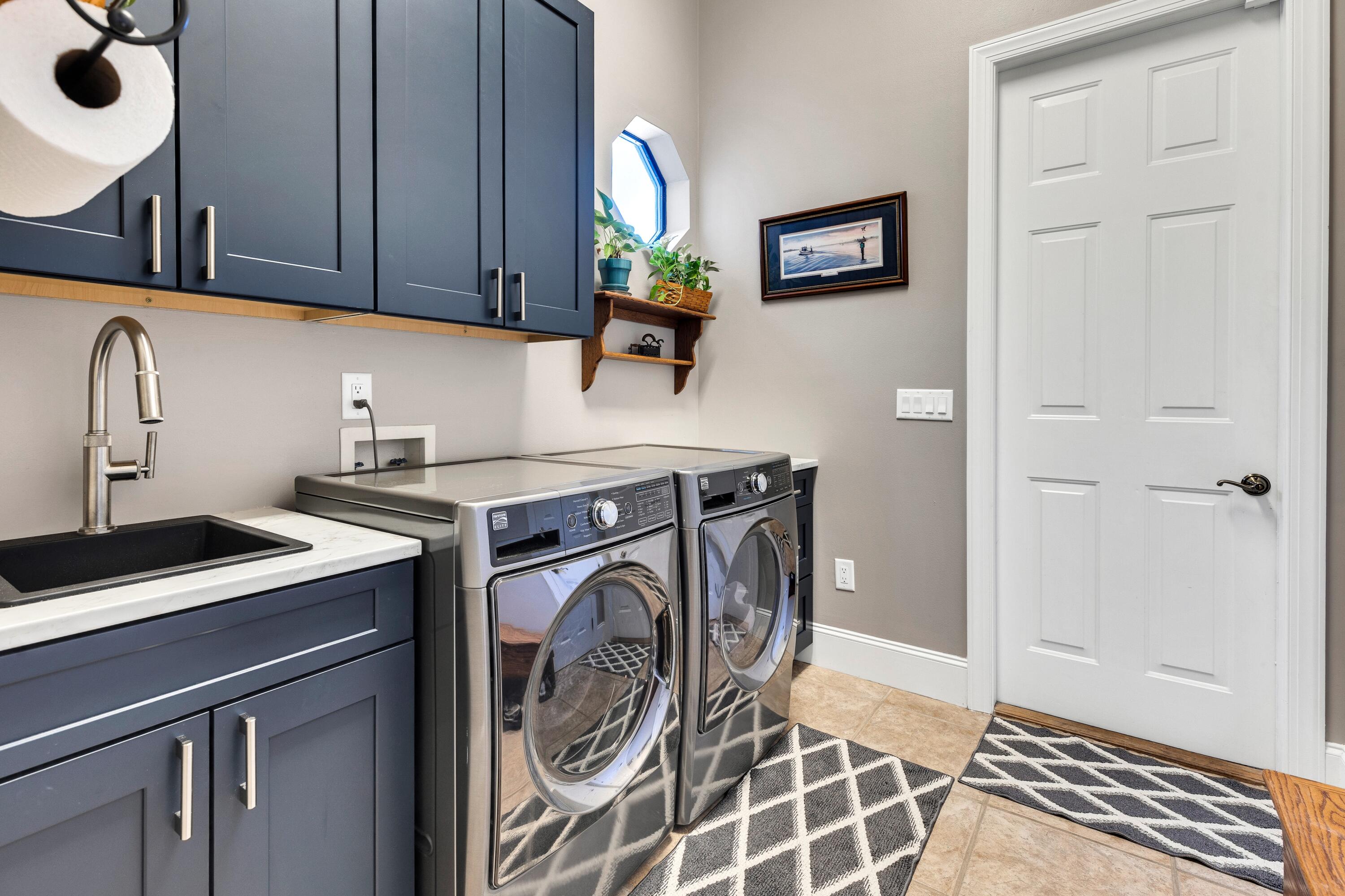 910 Emerald Bay Drive