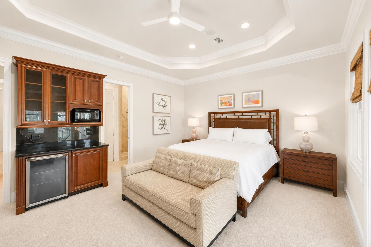 3325 Club Drive