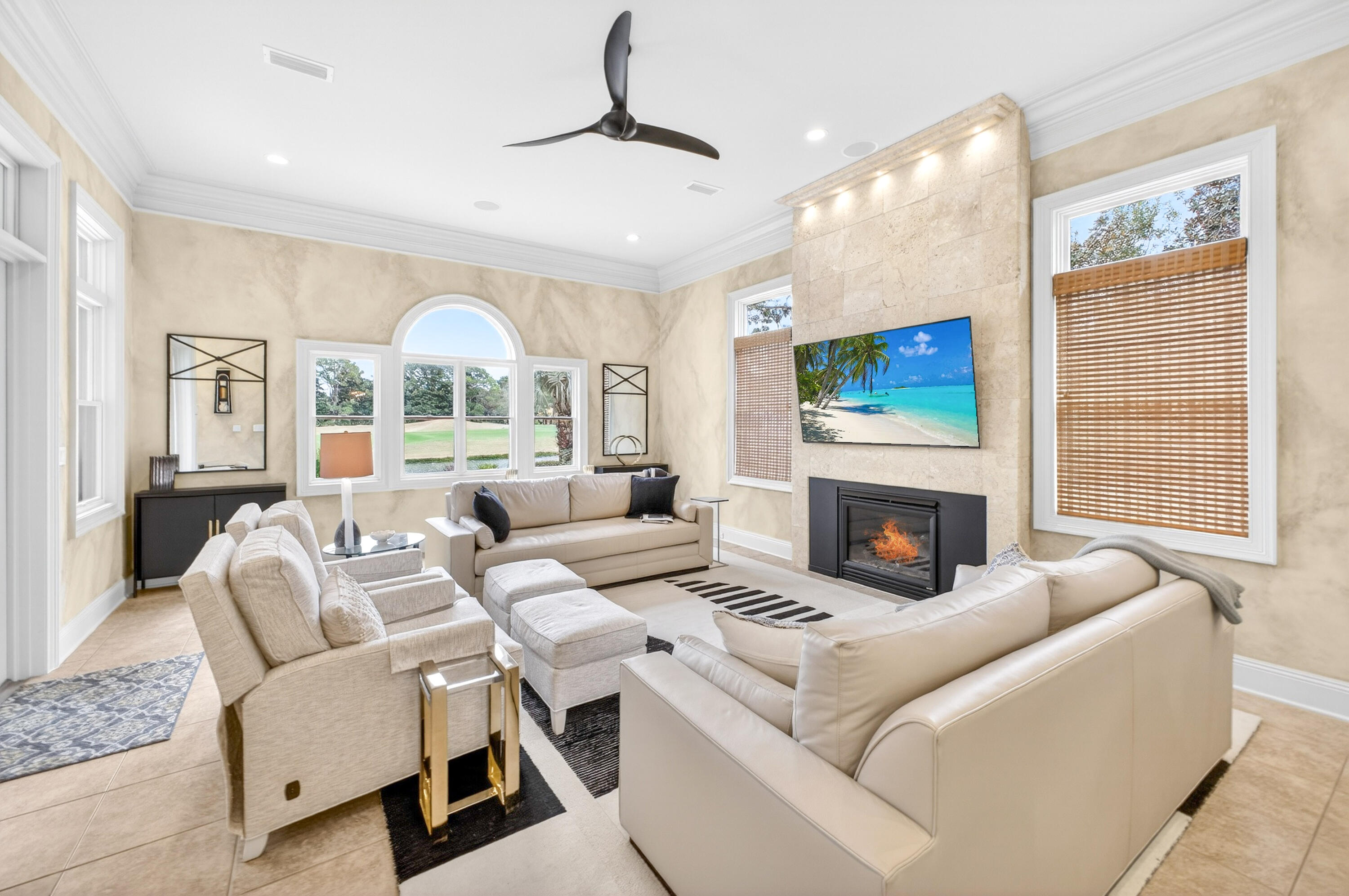 3325 Club Drive