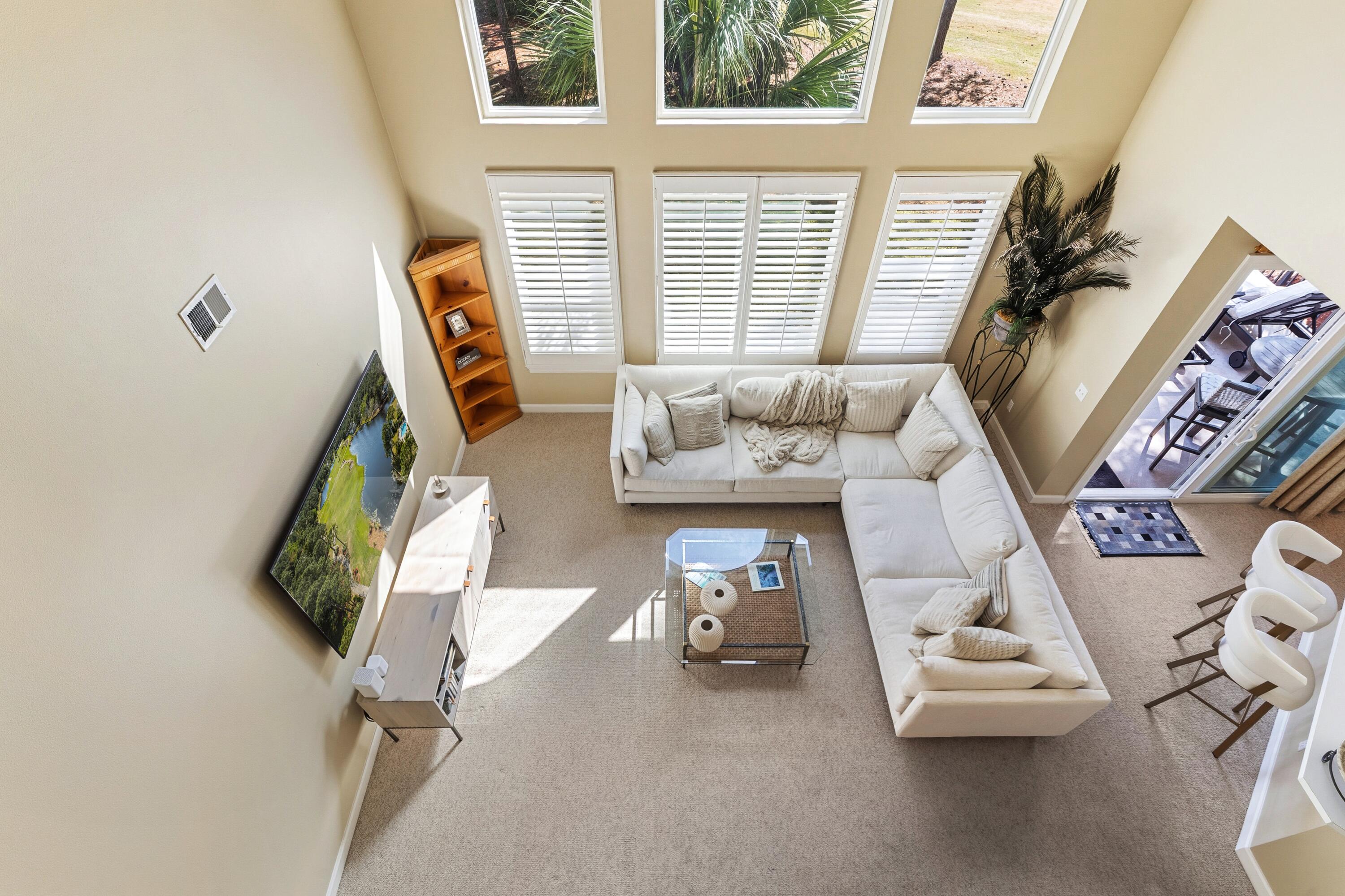 8528 Turnberry Court 8528