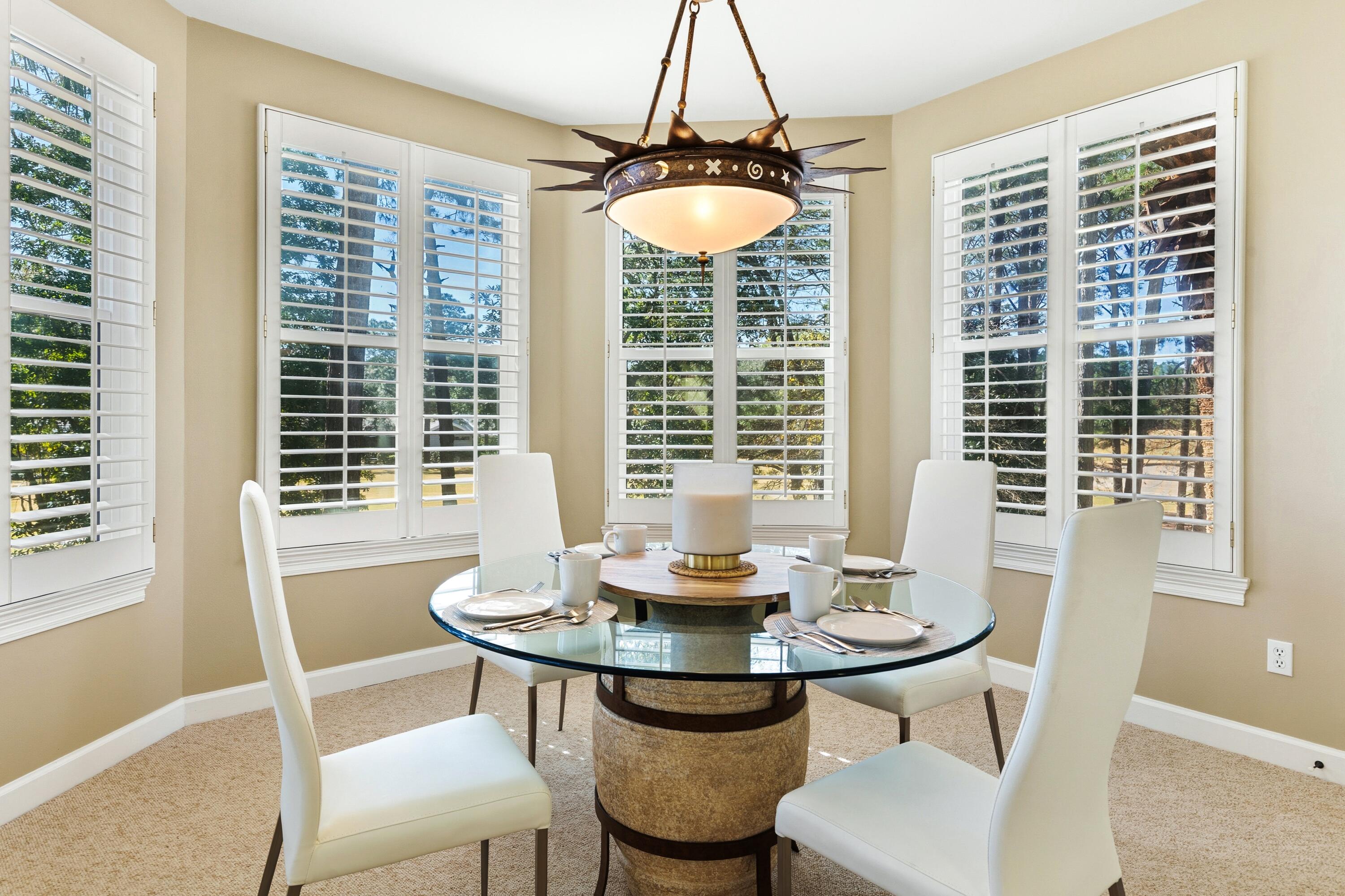 8528 Turnberry Court 8528