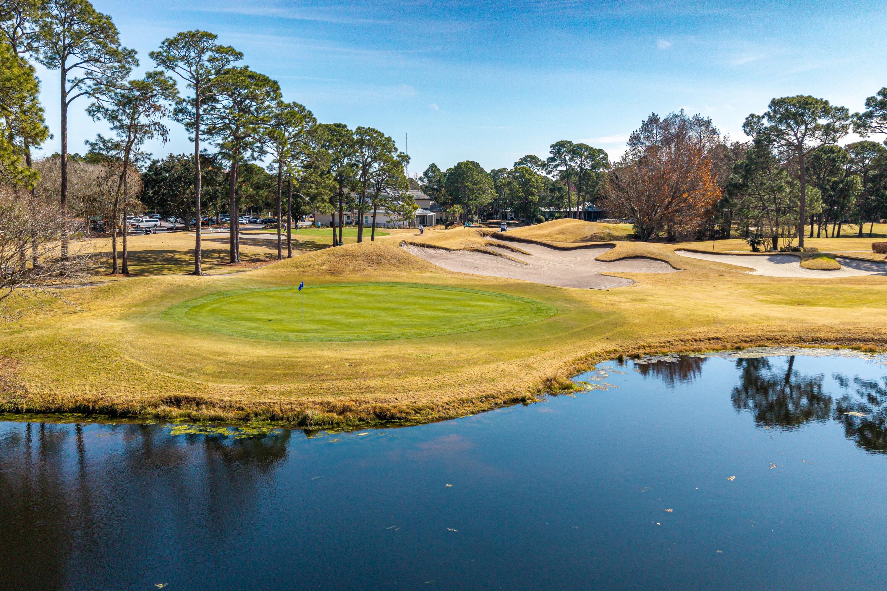 8528 Turnberry Court 8528