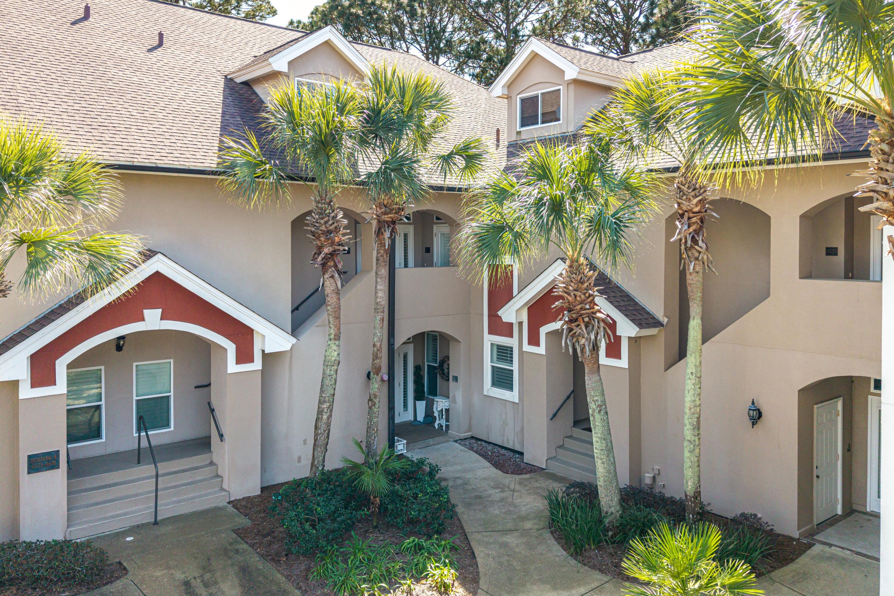 8528 Turnberry Court 8528