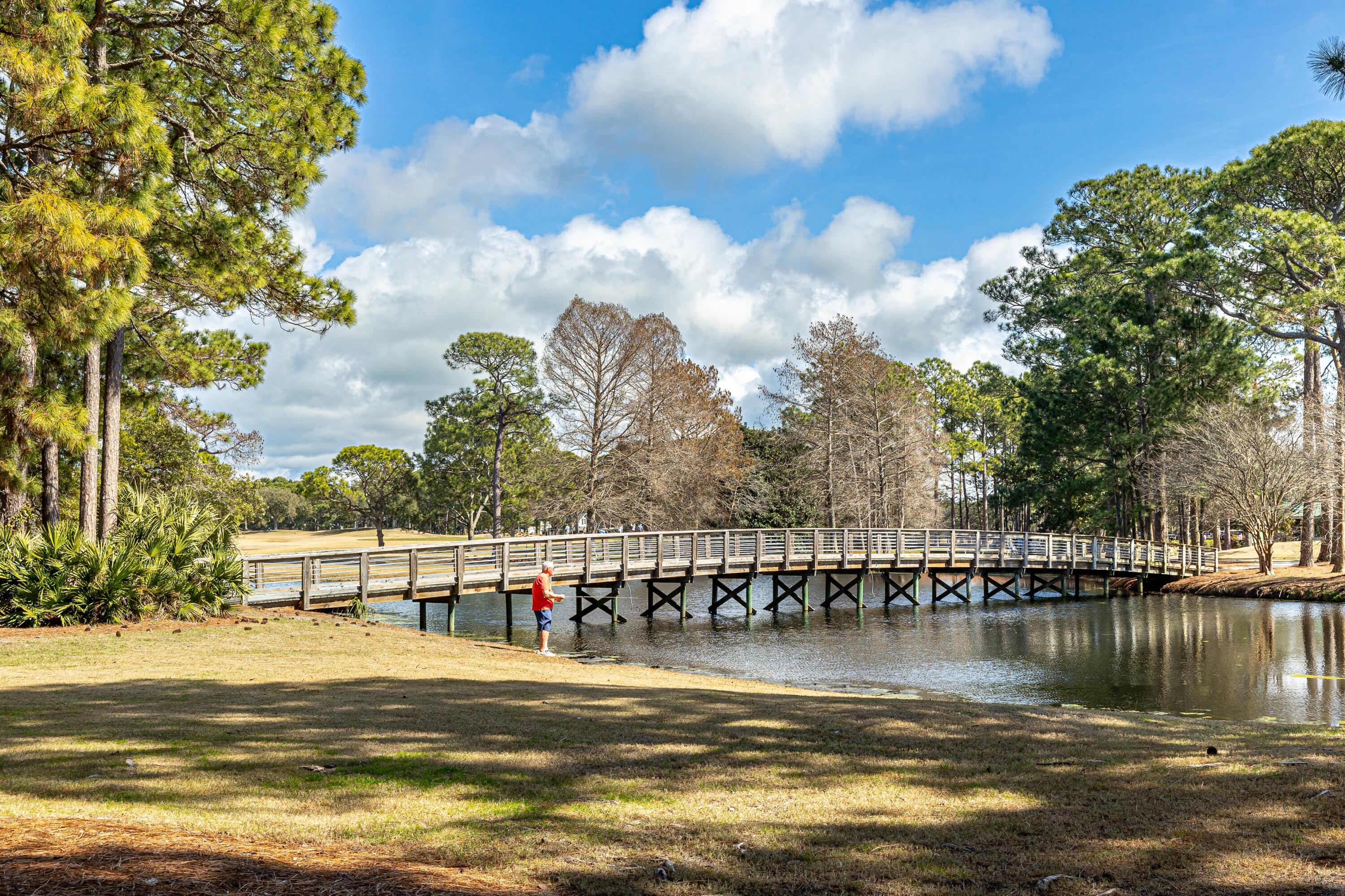 8528 Turnberry Court 8528