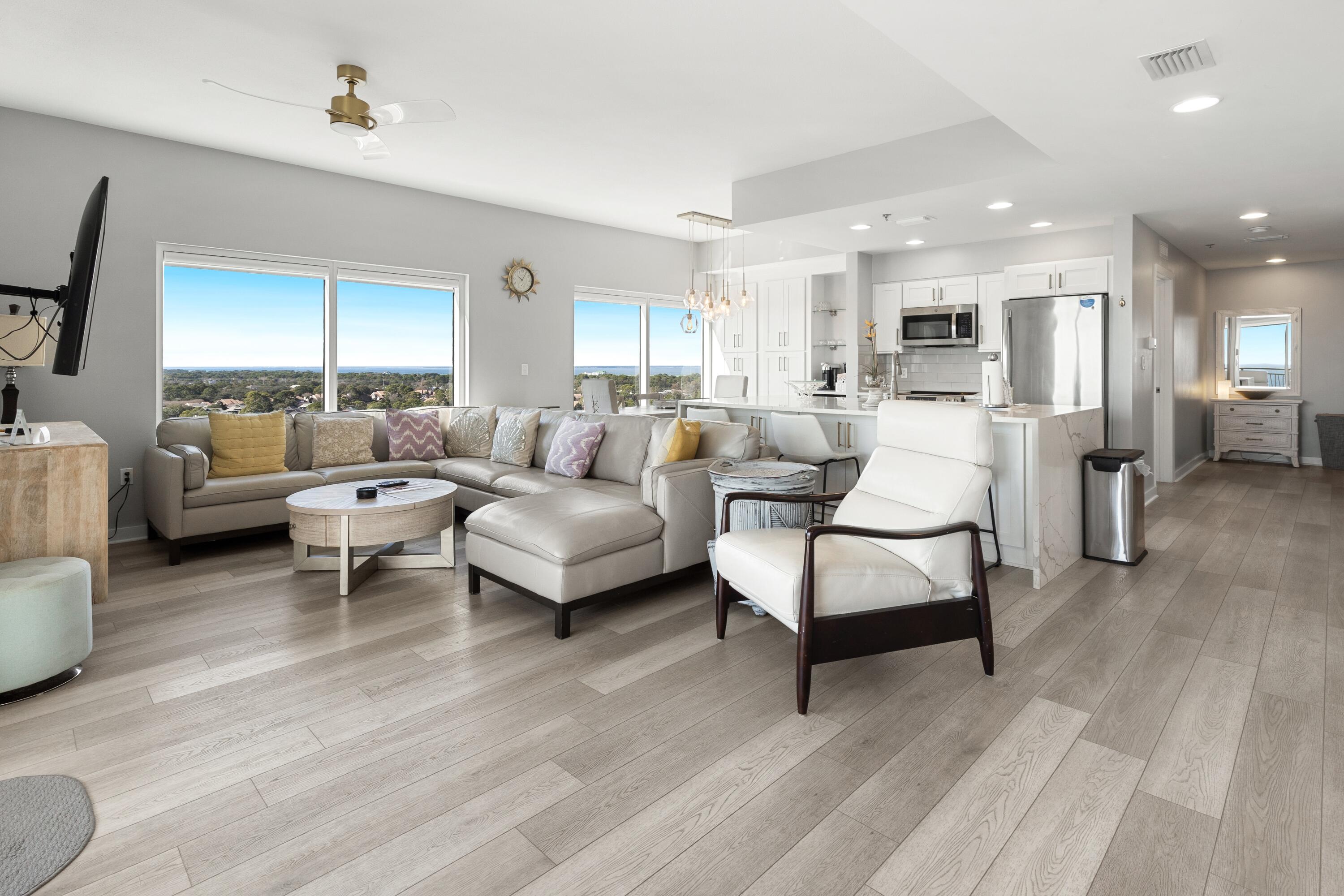 5002 S Sandestin Boulevard 7126/ 7128