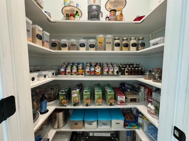 513 W Club House Drive