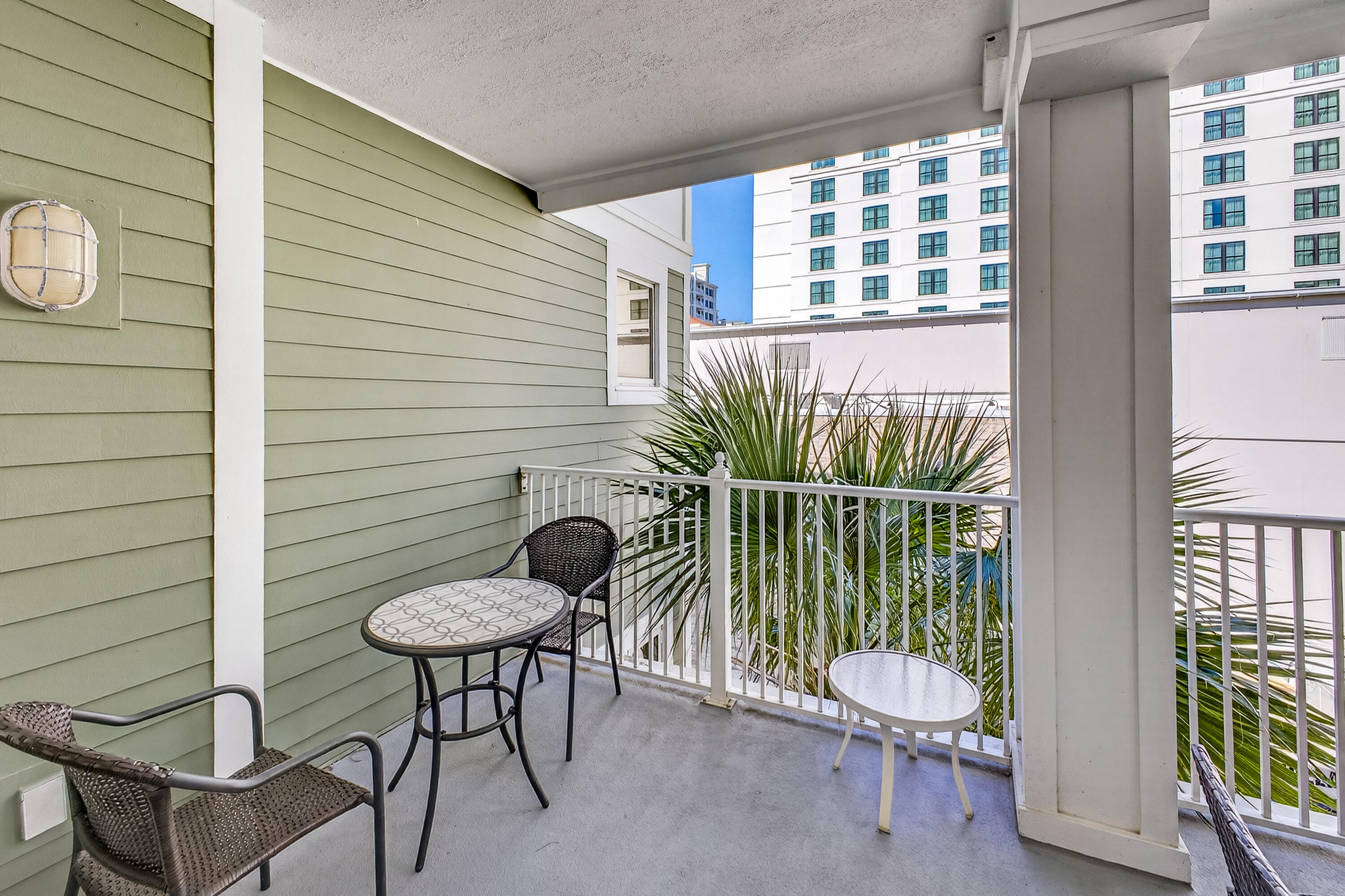 9300 Baytowne Wharf Boulevard 333/335