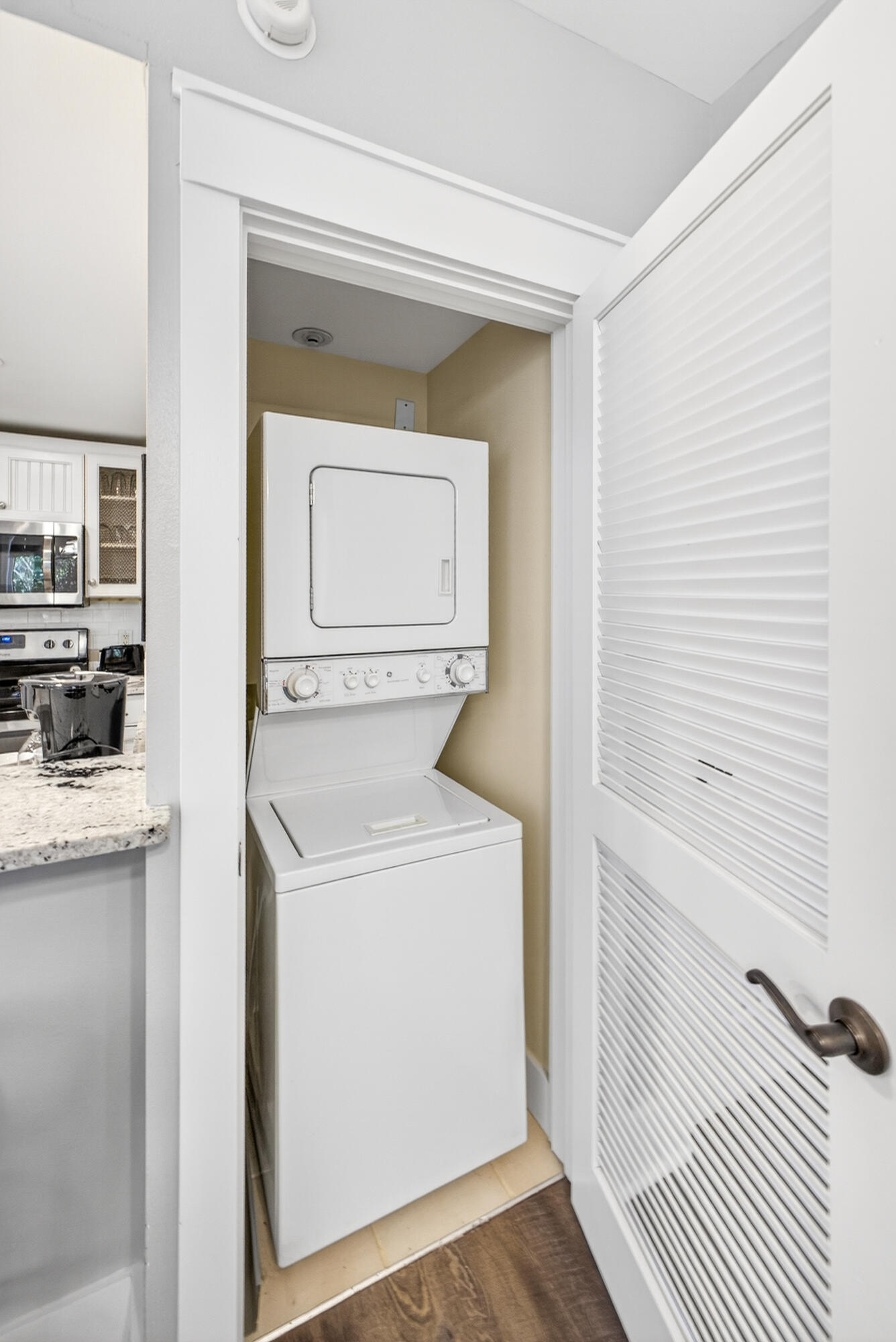 9300 Baytowne Wharf Boulevard 333/335