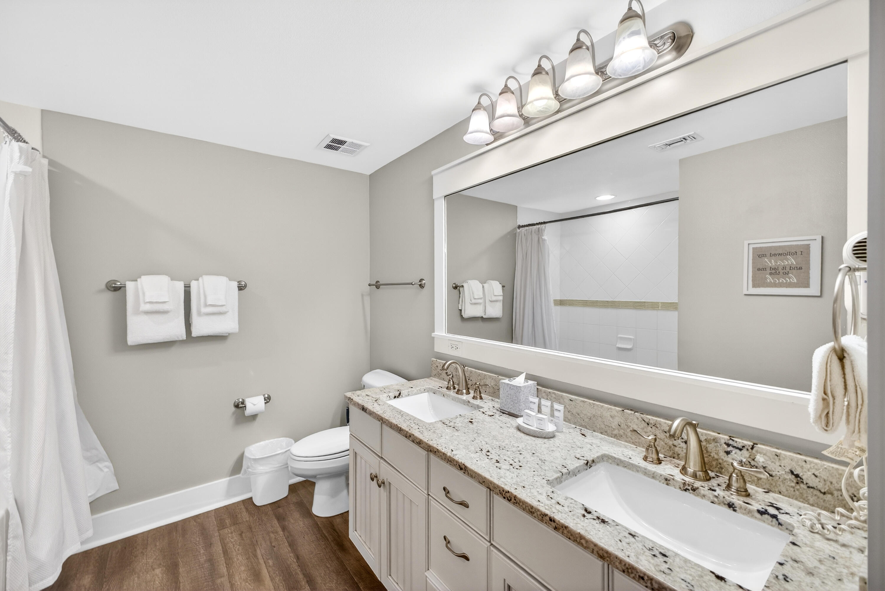 9300 Baytowne Wharf Boulevard 333/335