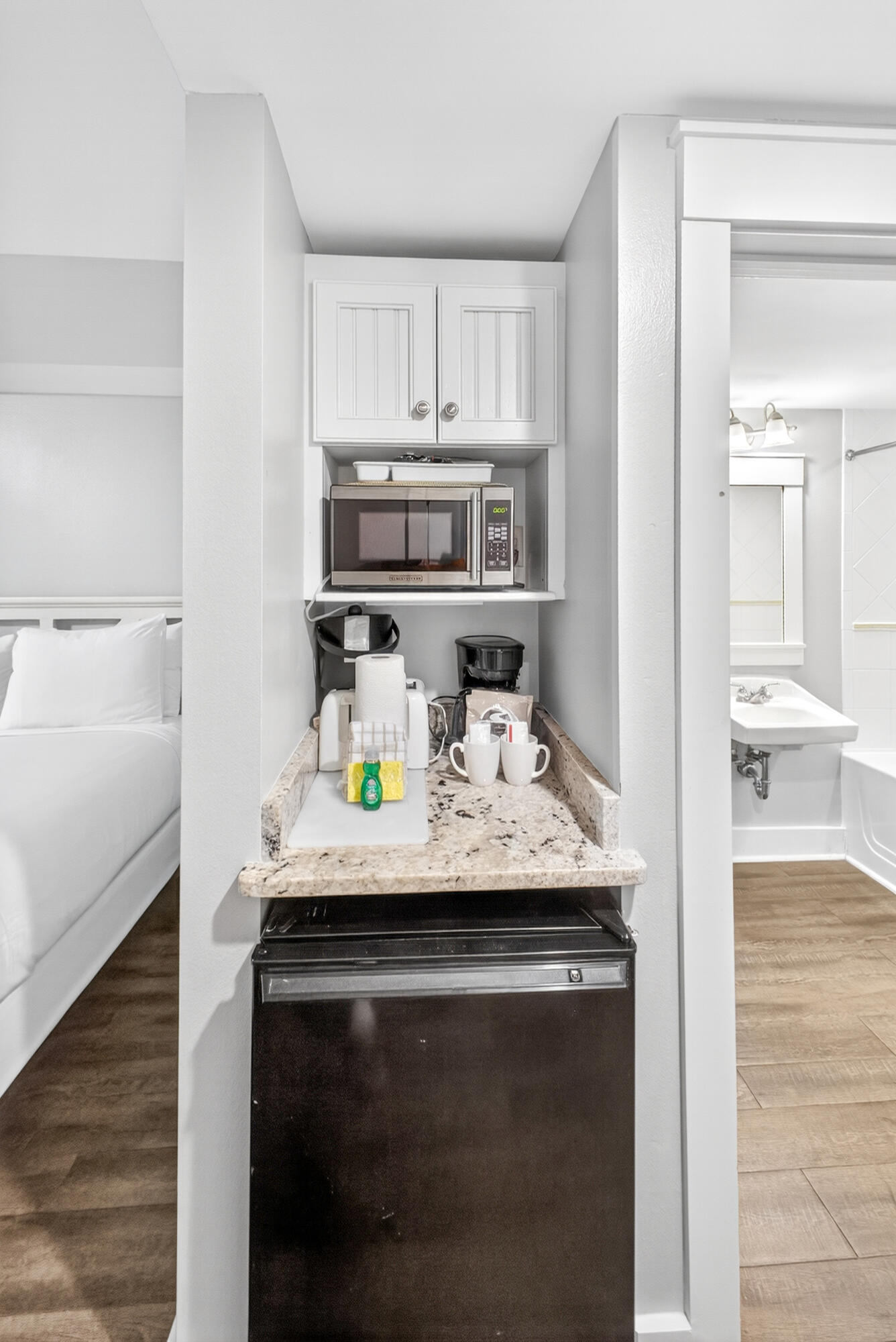 9300 Baytowne Wharf Boulevard 333/335