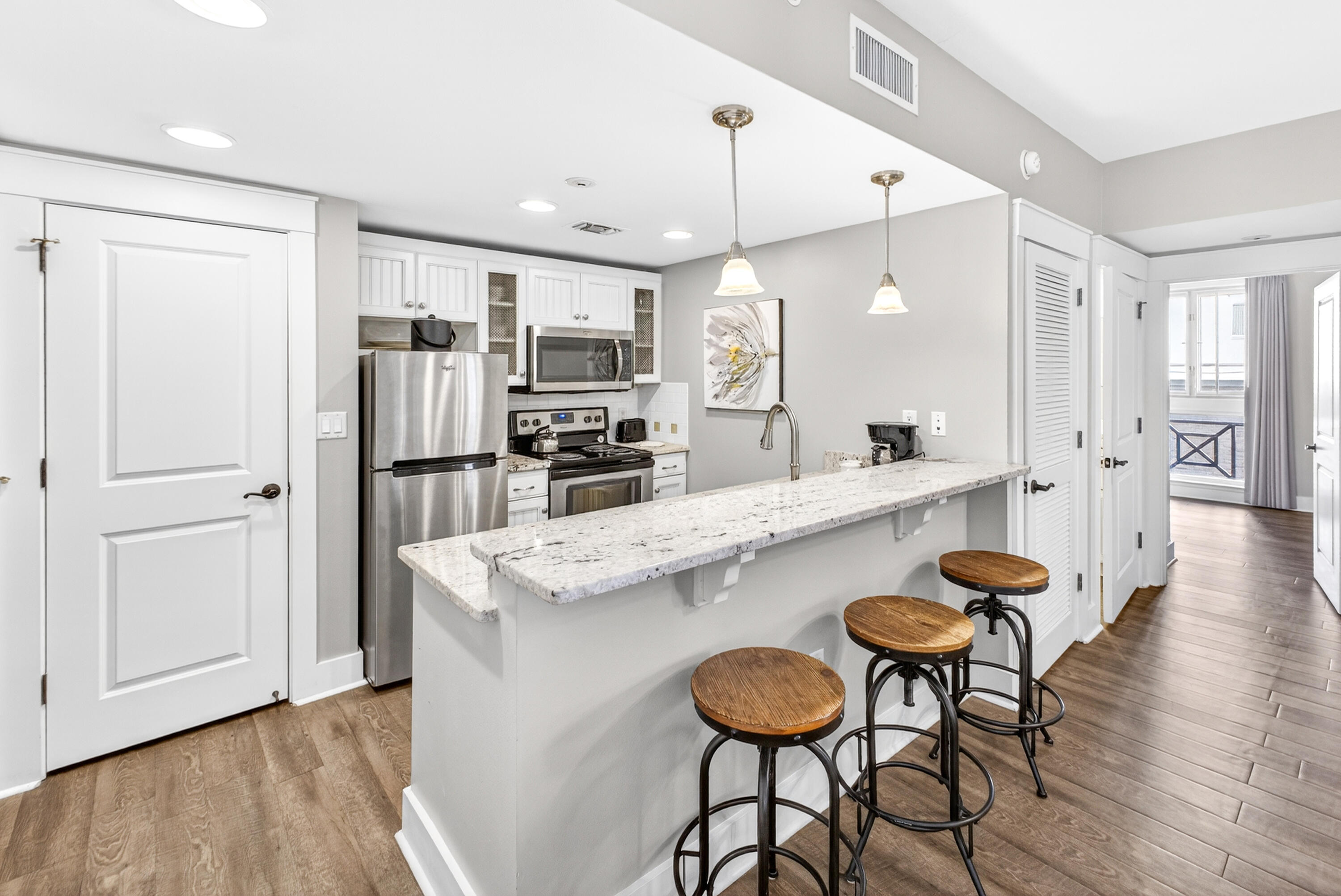 9300 Baytowne Wharf Boulevard 333/335