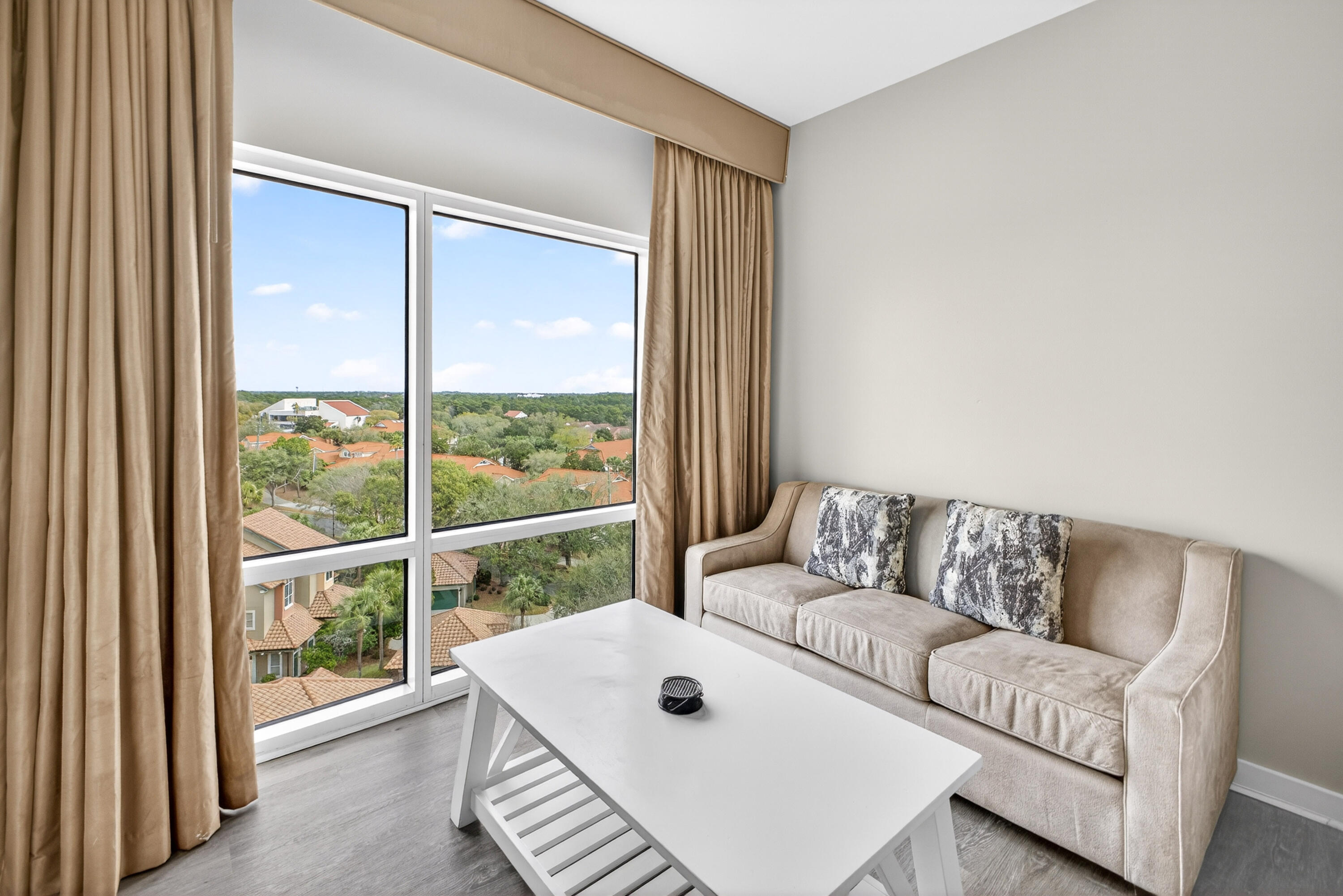 5000 S Sandestin Boulevard 6710/6712