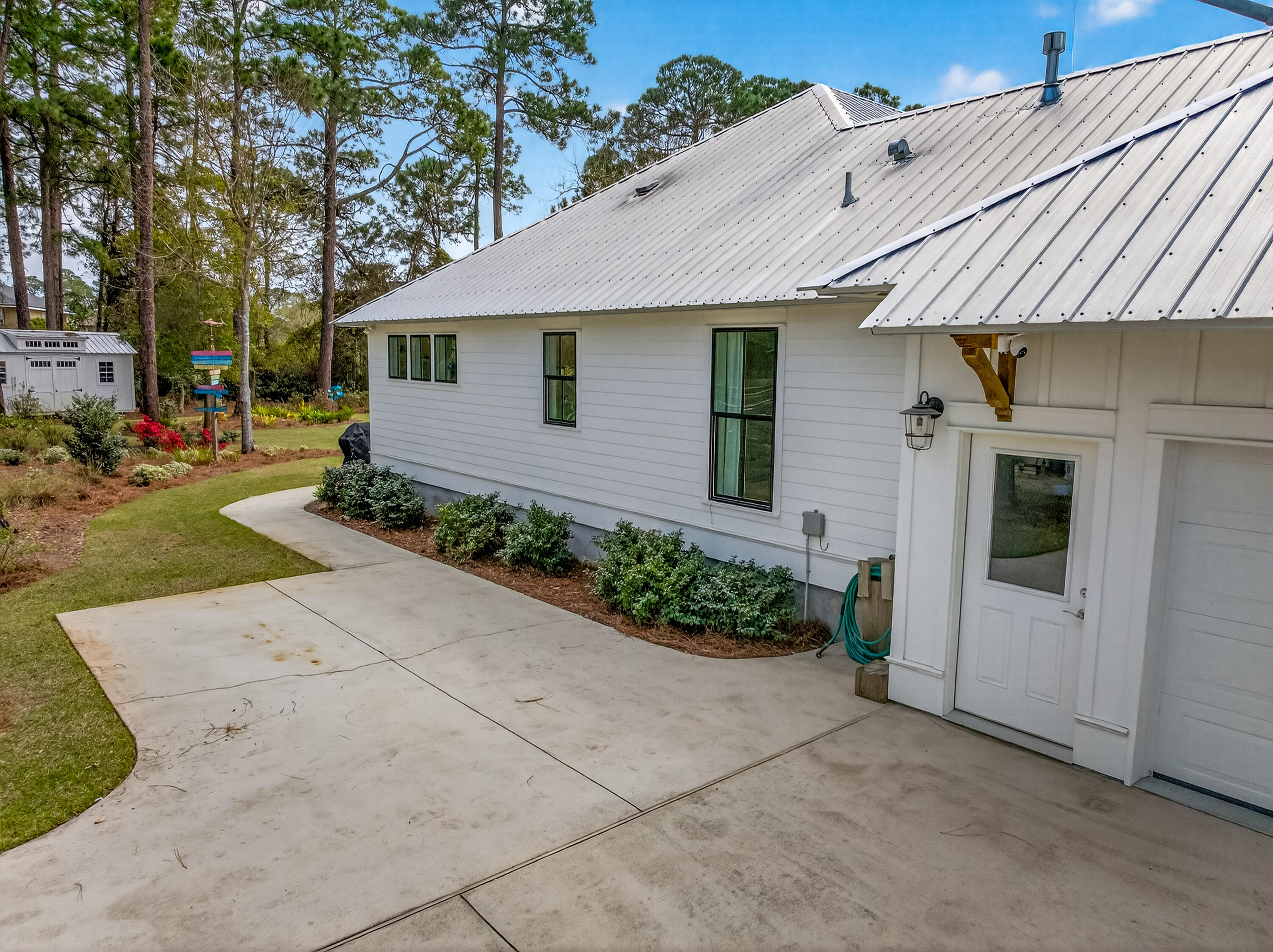 726 Driftwood Point Road