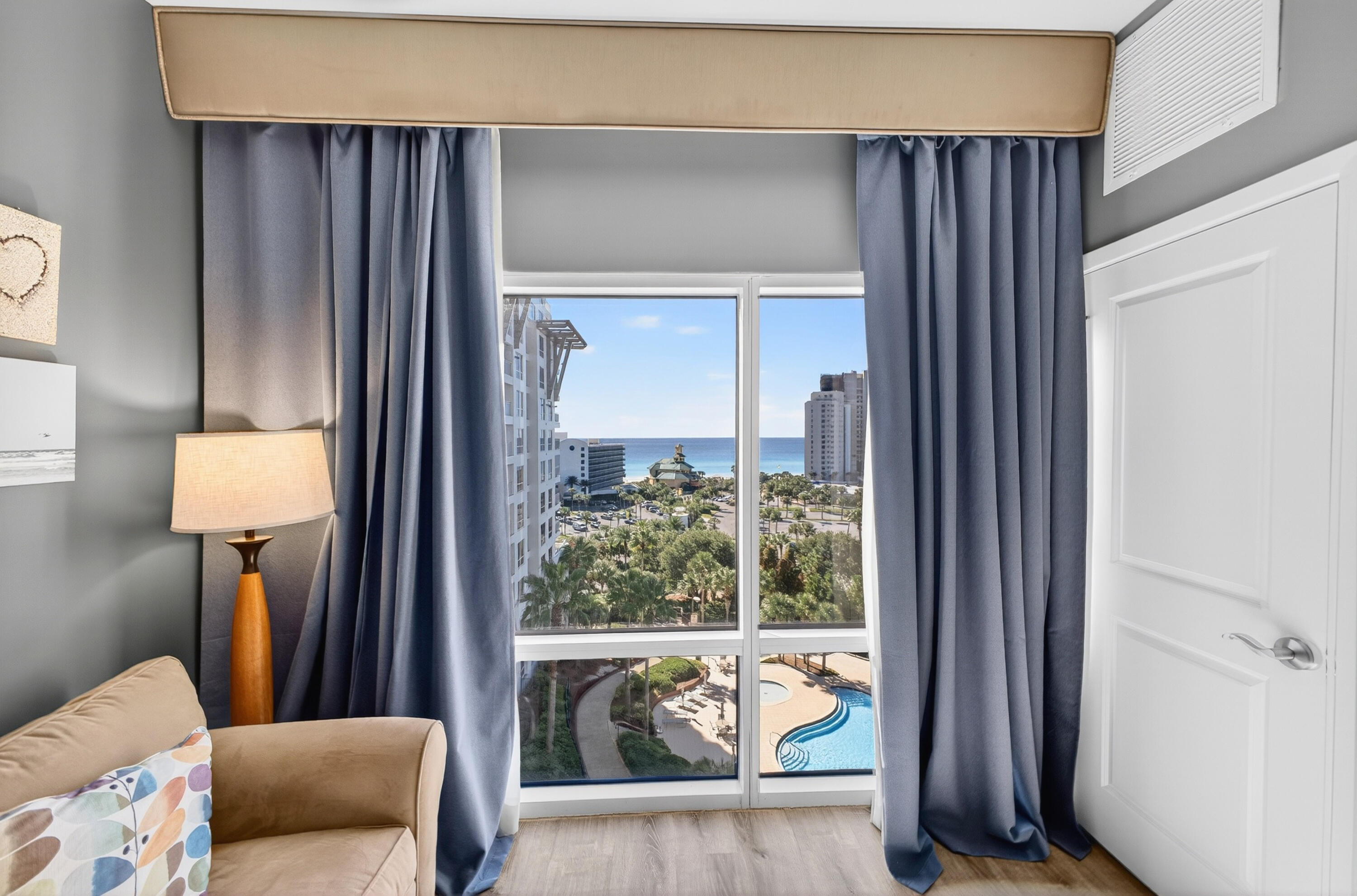 5000 S Sandestin Boulevard 6702/6704