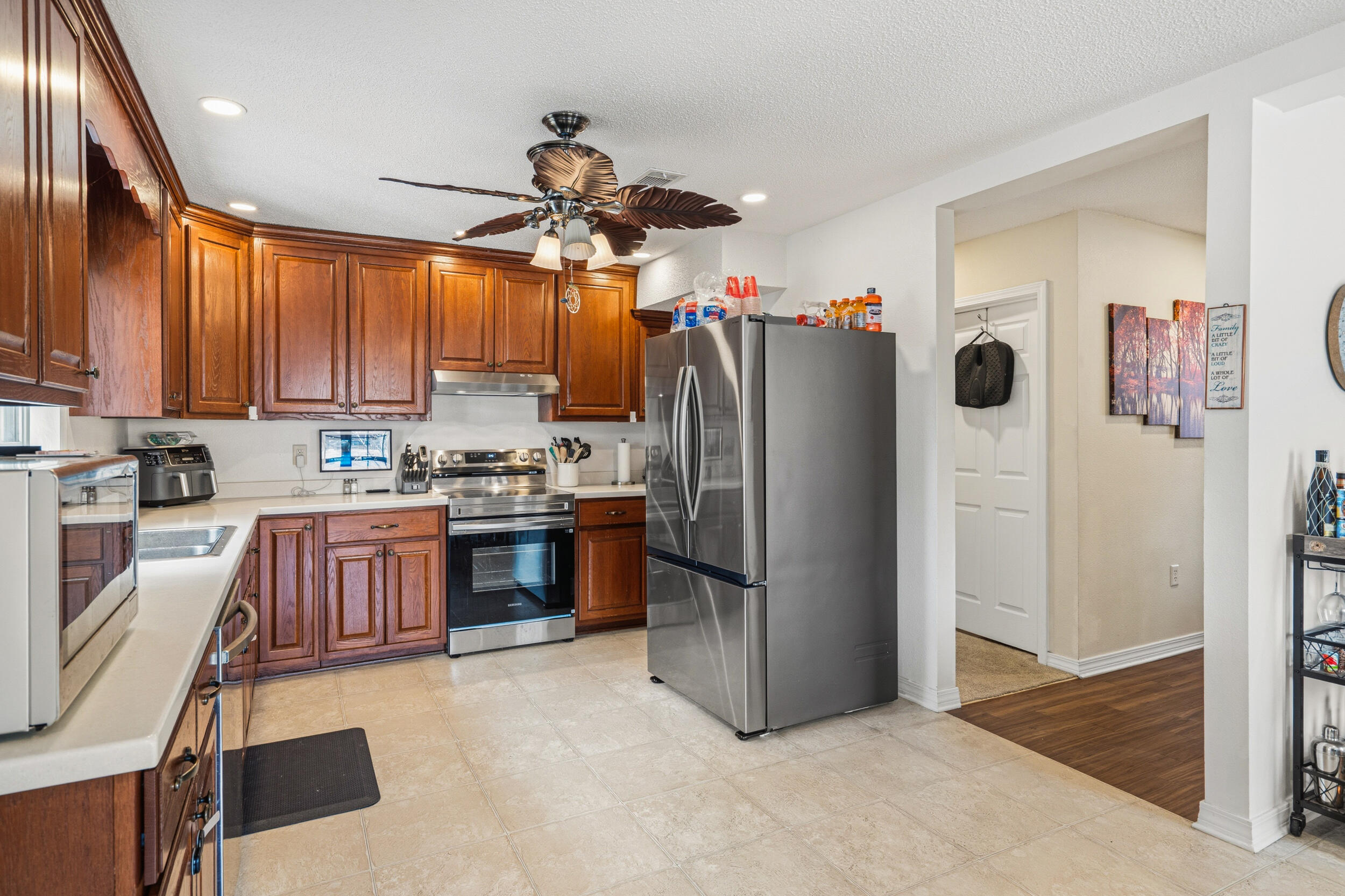 4785 Shoal Lake Circle