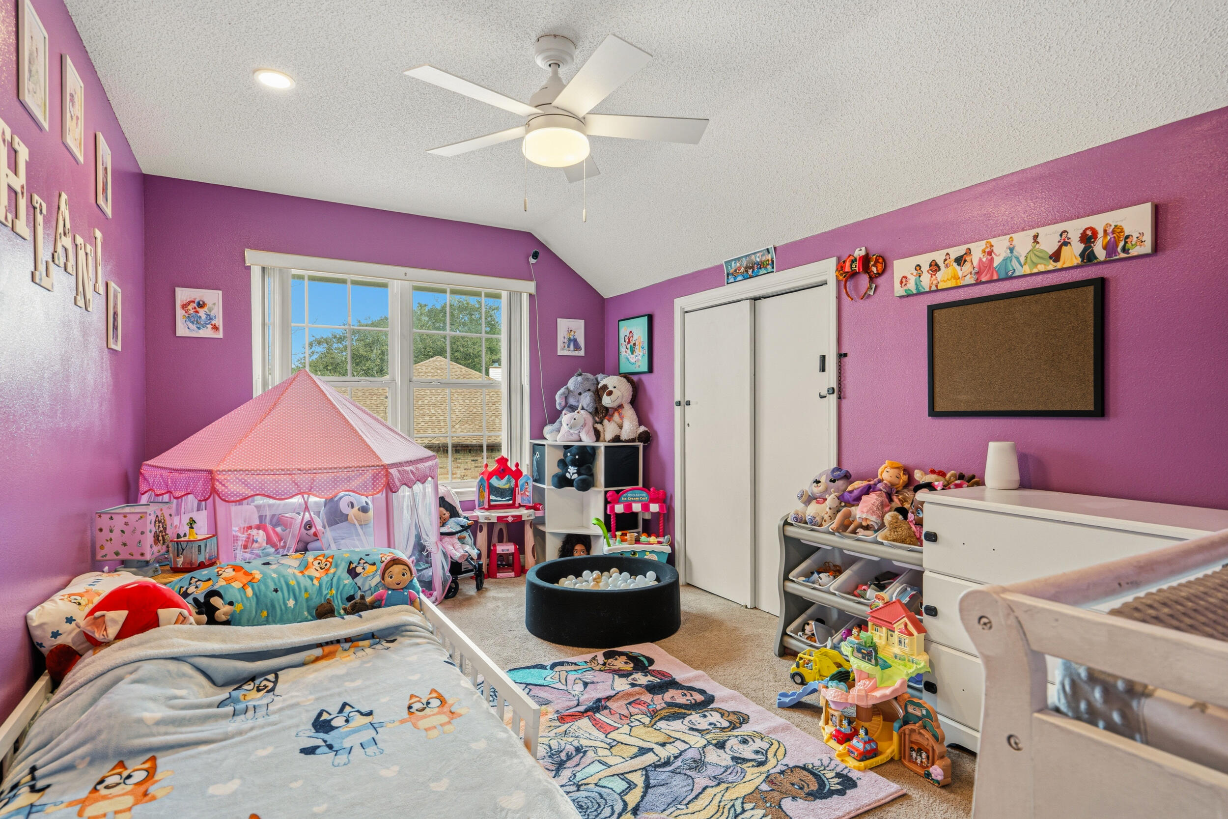 4785 Shoal Lake Circle