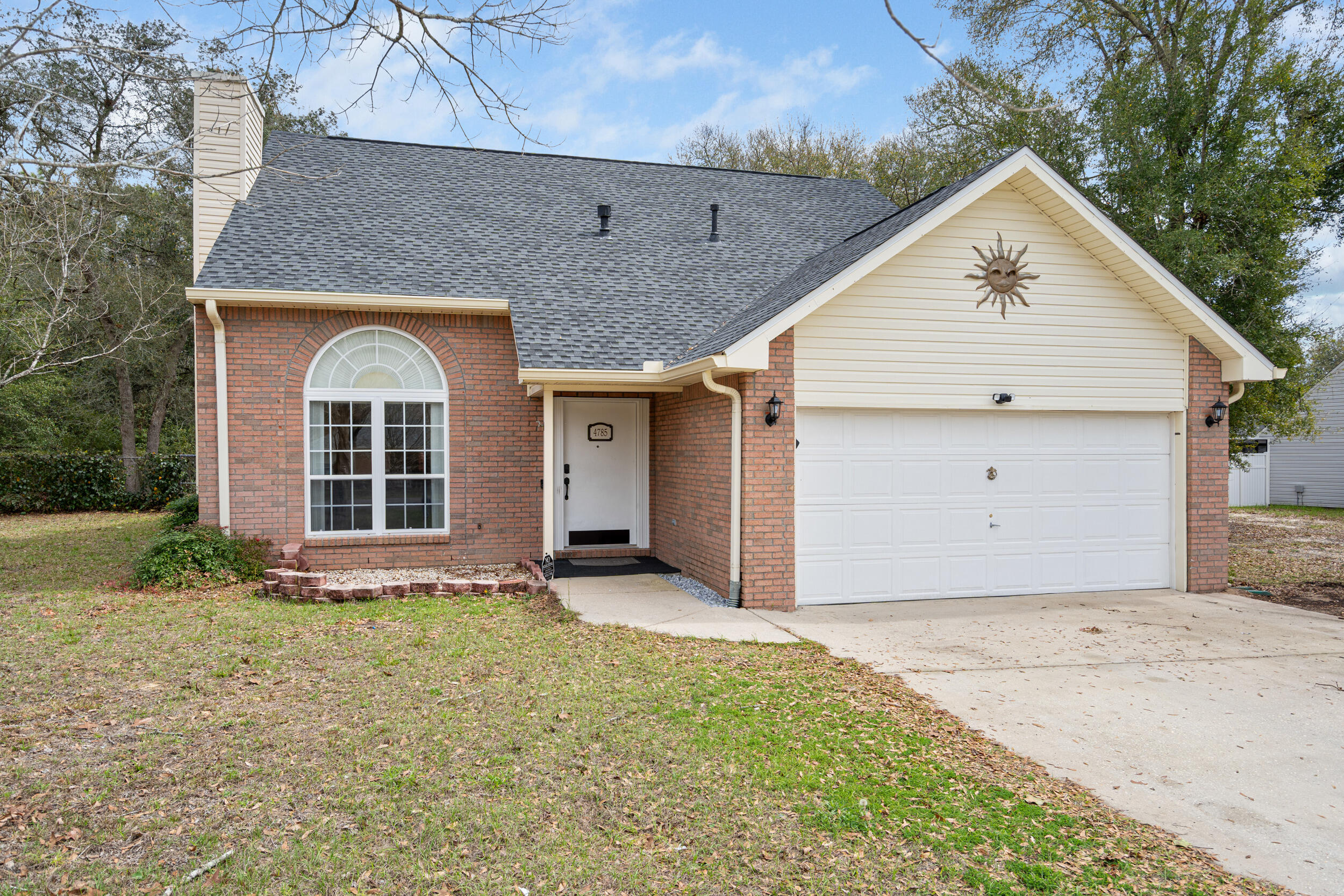 4785 Shoal Lake Circle