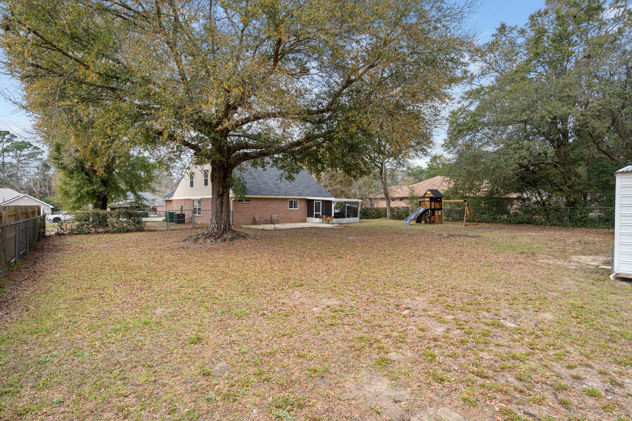 4785 Shoal Lake Circle