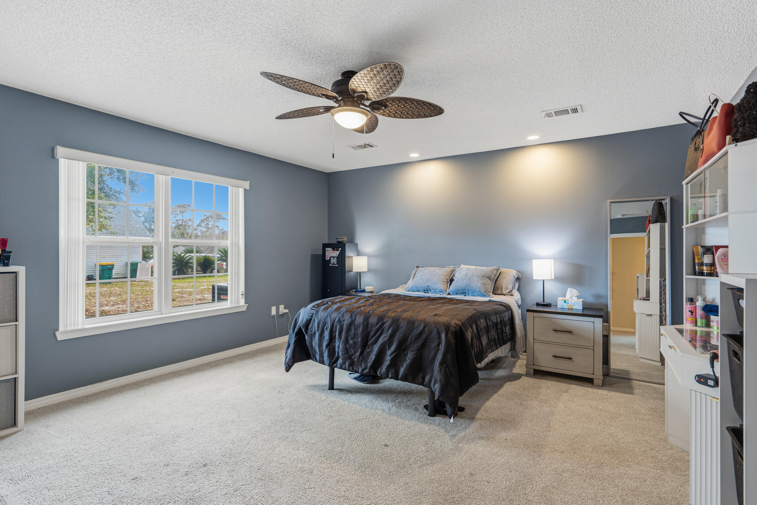 4785 Shoal Lake Circle