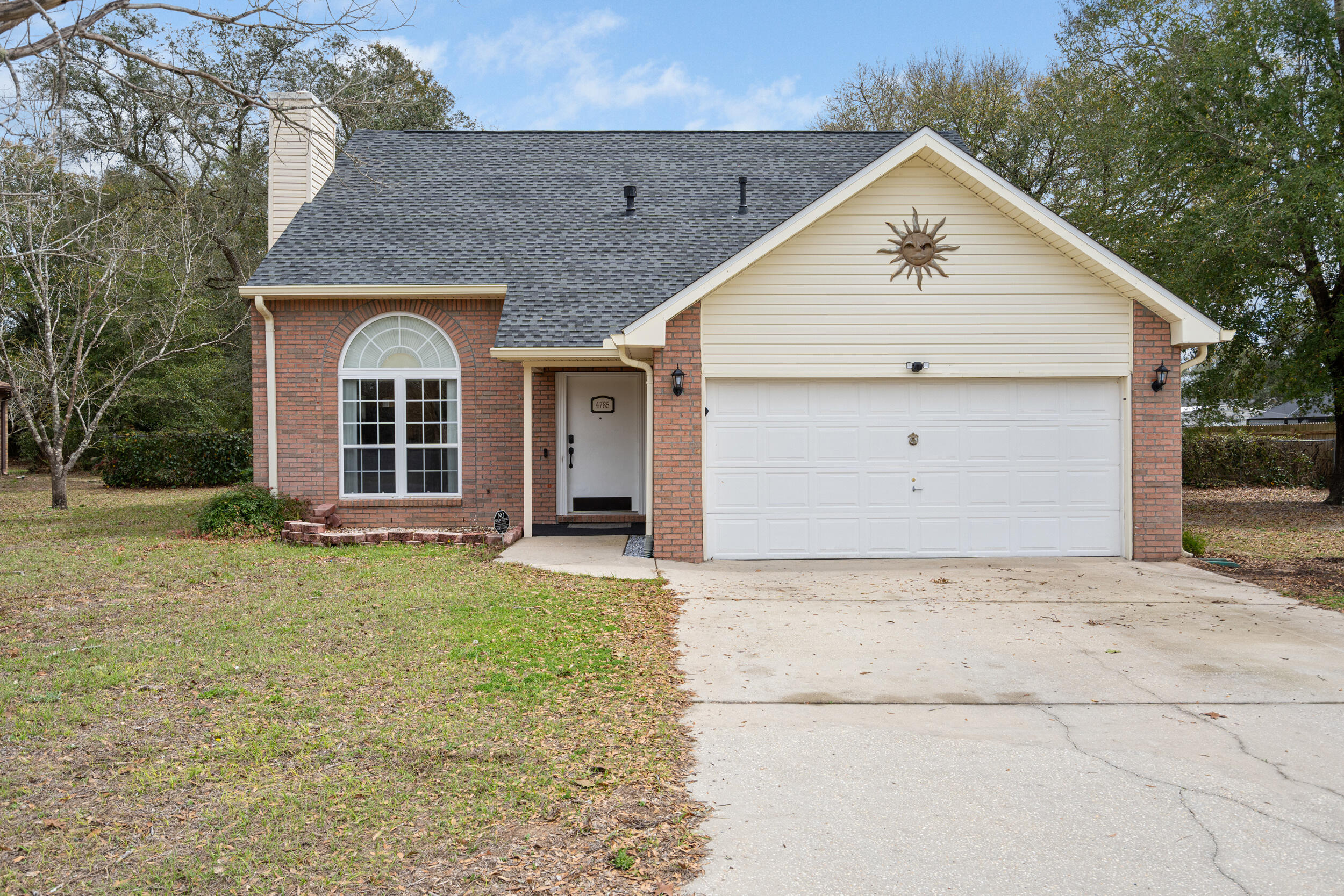 4785 Shoal Lake Circle