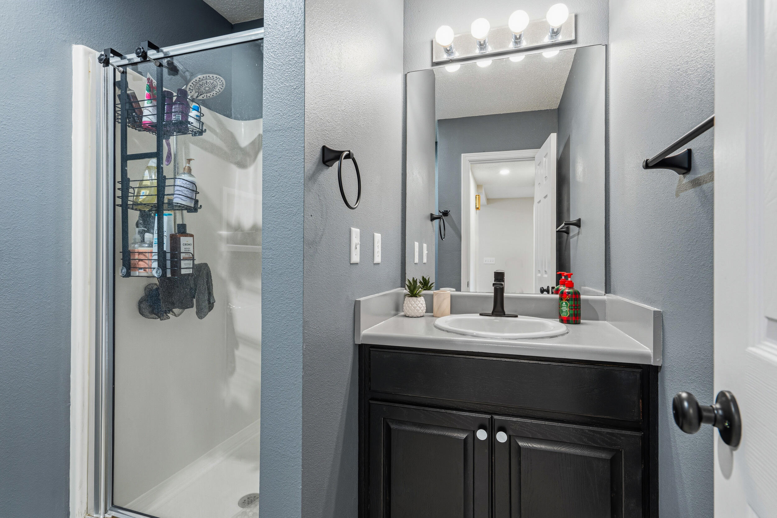 4785 Shoal Lake Circle
