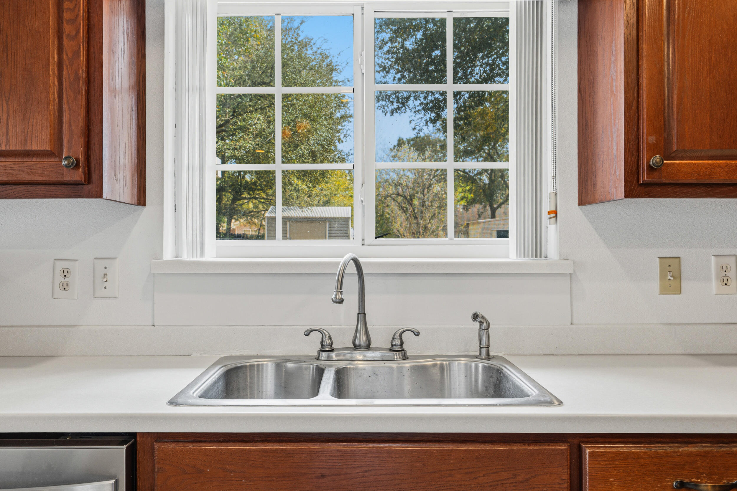 4785 Shoal Lake Circle