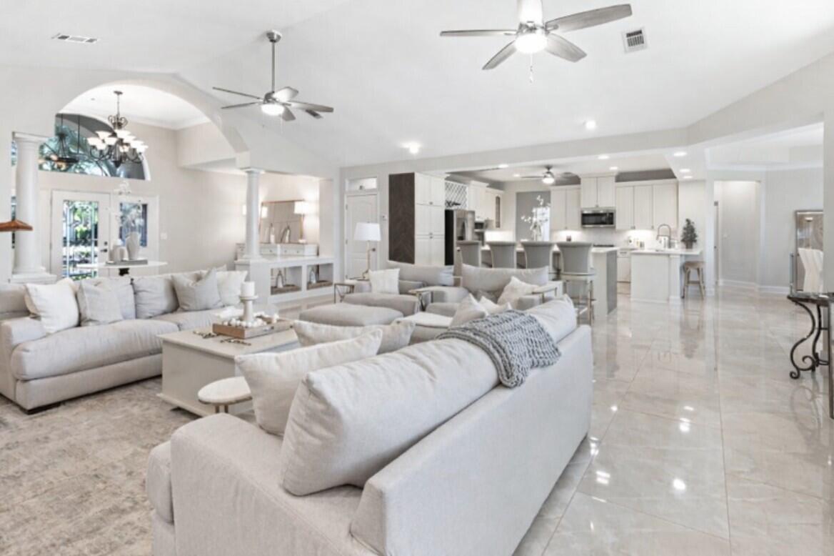 1415 E Baytowne Circle Unit: 32550