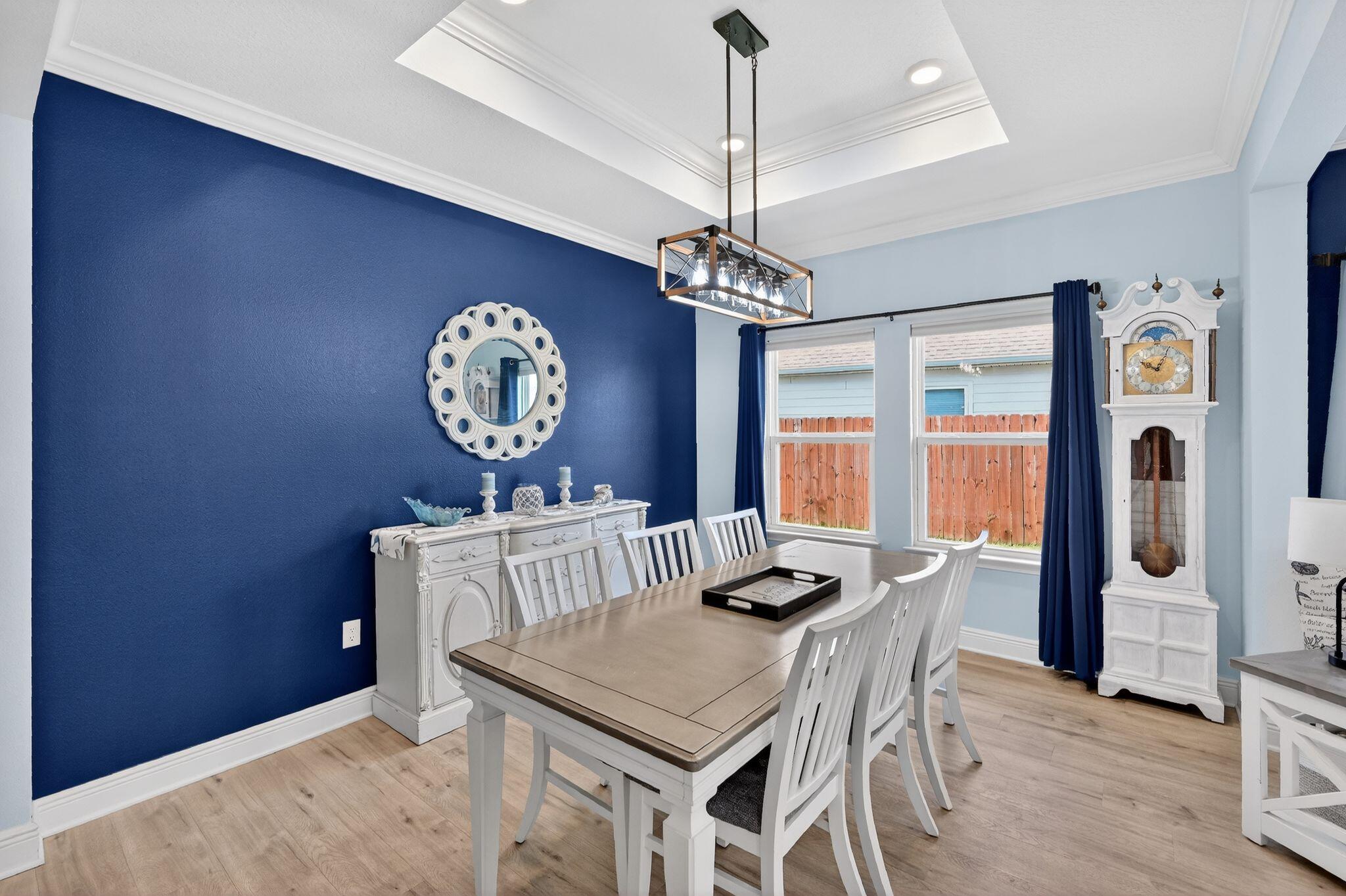 27 E Oak Trees Lane