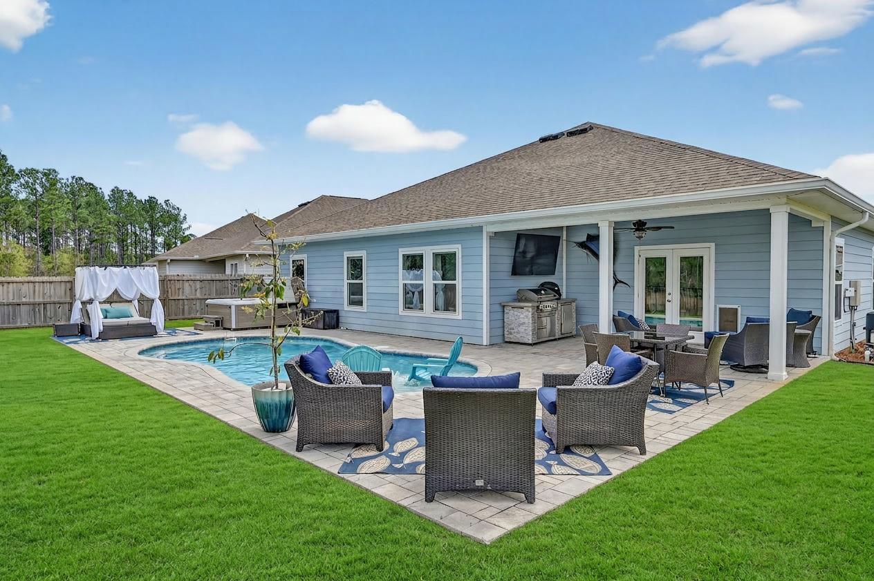 27 E Oak Trees Lane