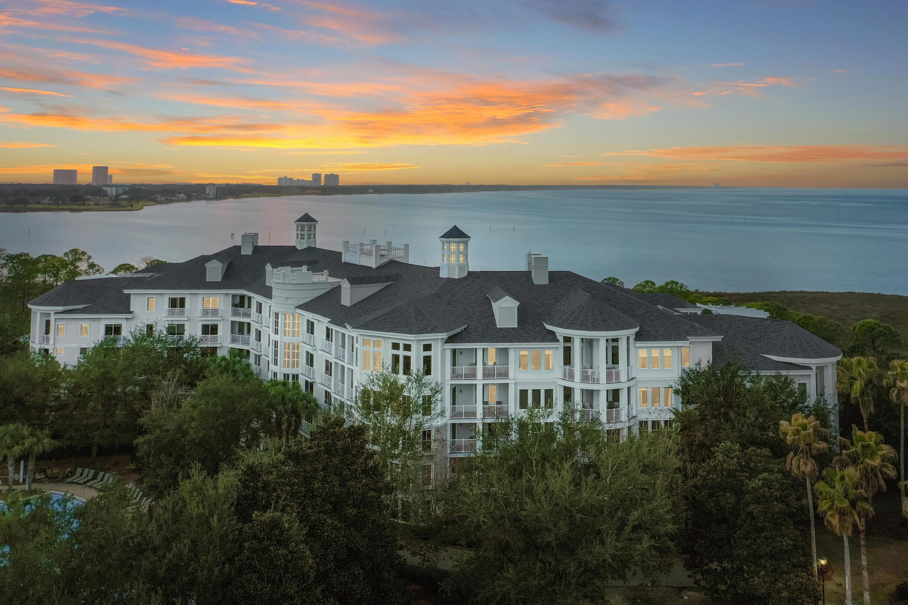 9700 Grand Sandestin Boulevard 4218/4220