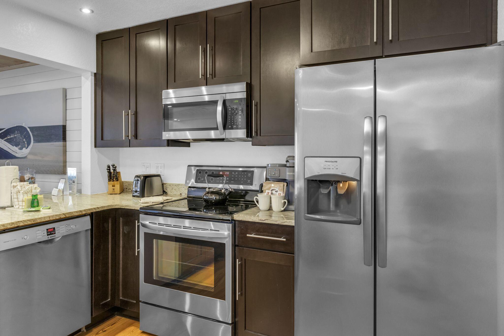 2 Wimbledon Court # 2E