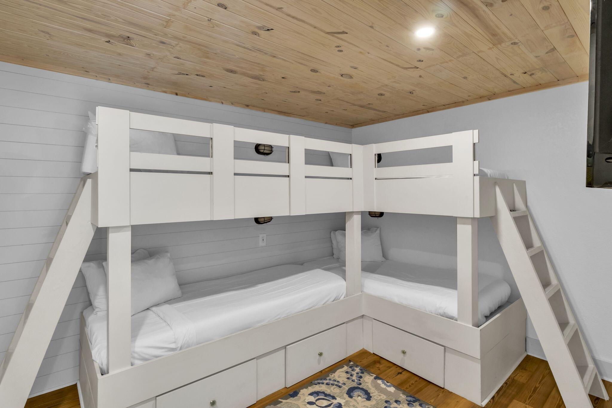 2 Wimbledon Court # 2E