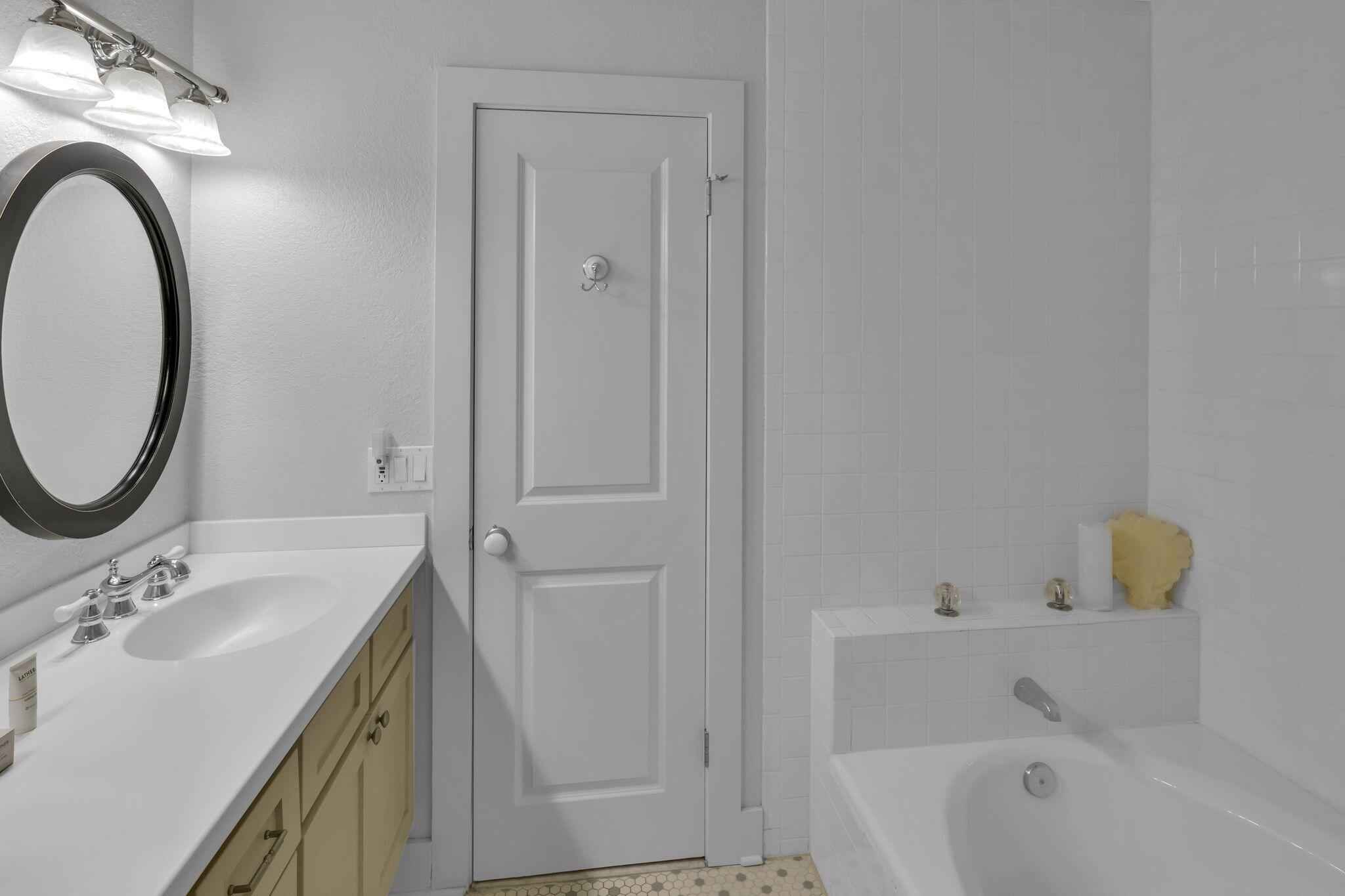 2 Wimbledon Court # 2E