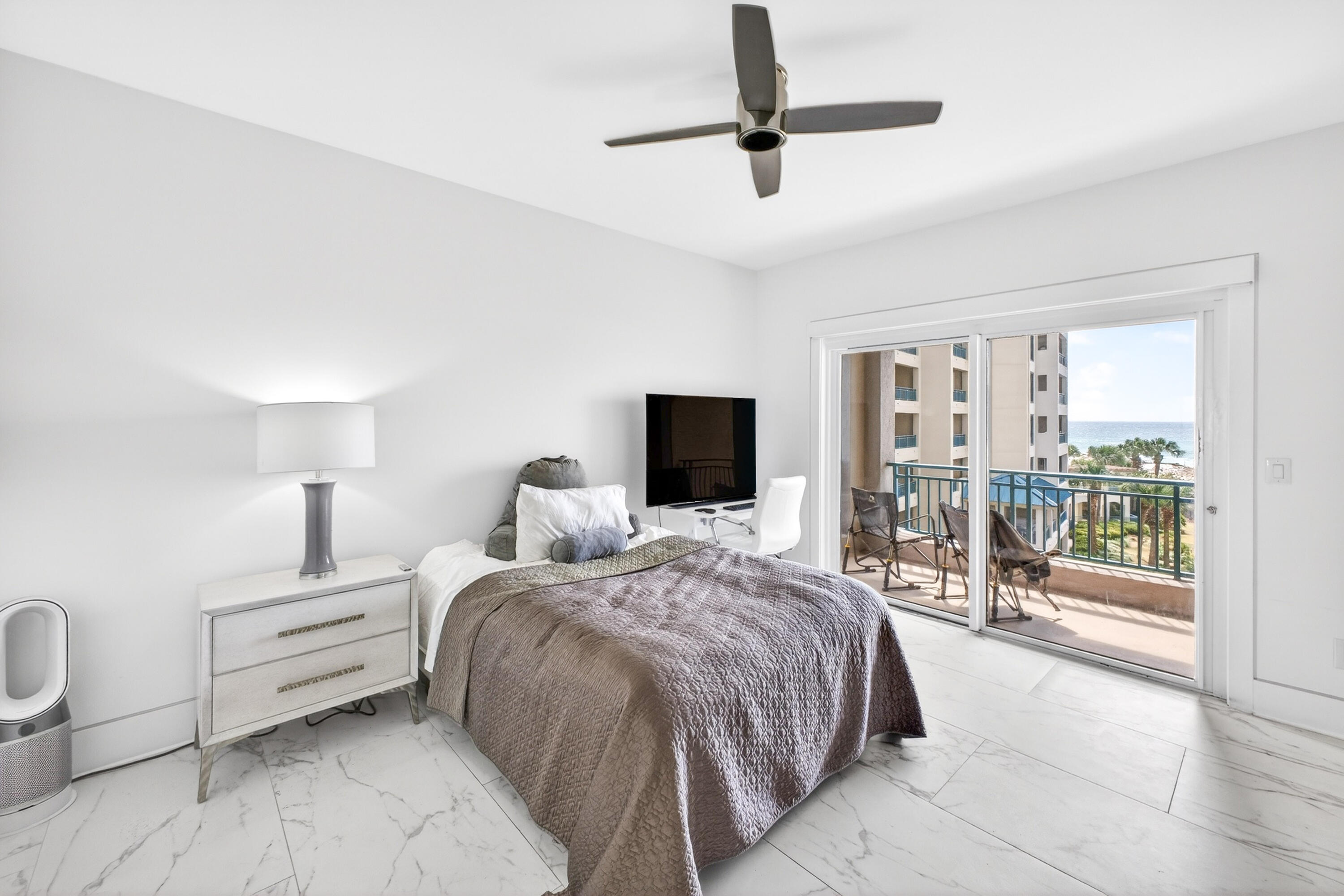 4610 Southwinds Drive 4610