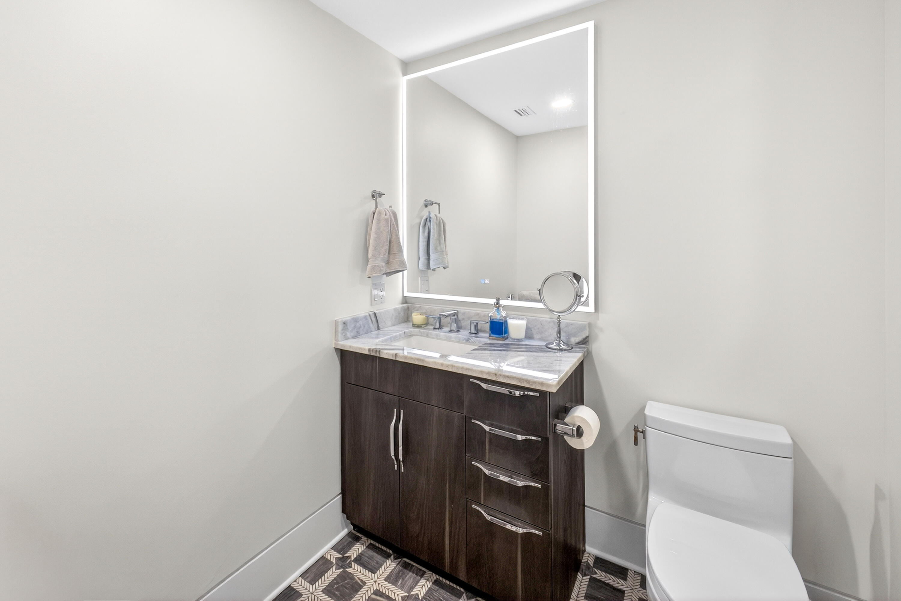 4610 Southwinds Drive 4610